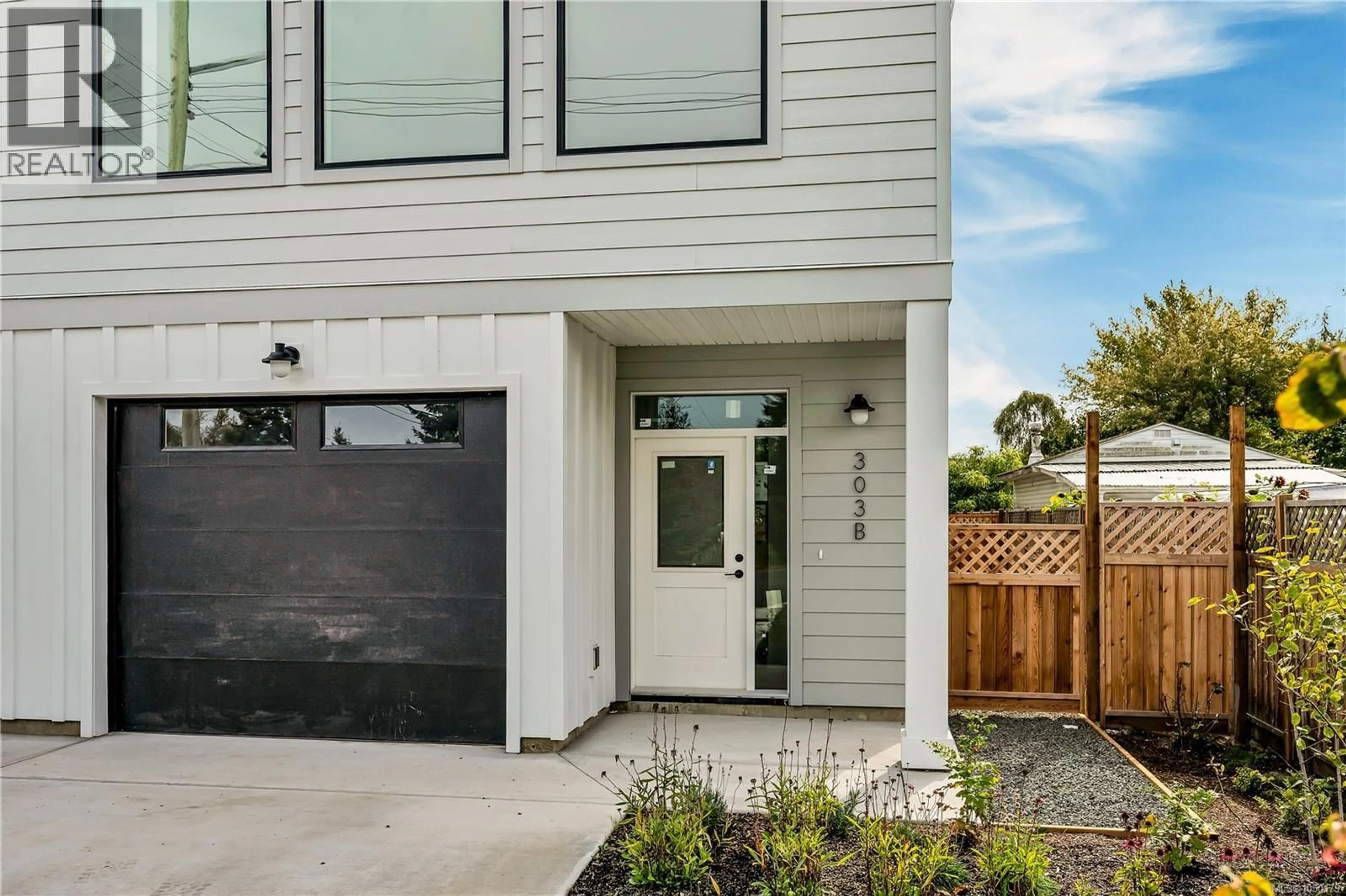 Home with vinyl exterior material, street for 303B HILCHEY ROAD, Campbell River British Columbia V9W0A2
