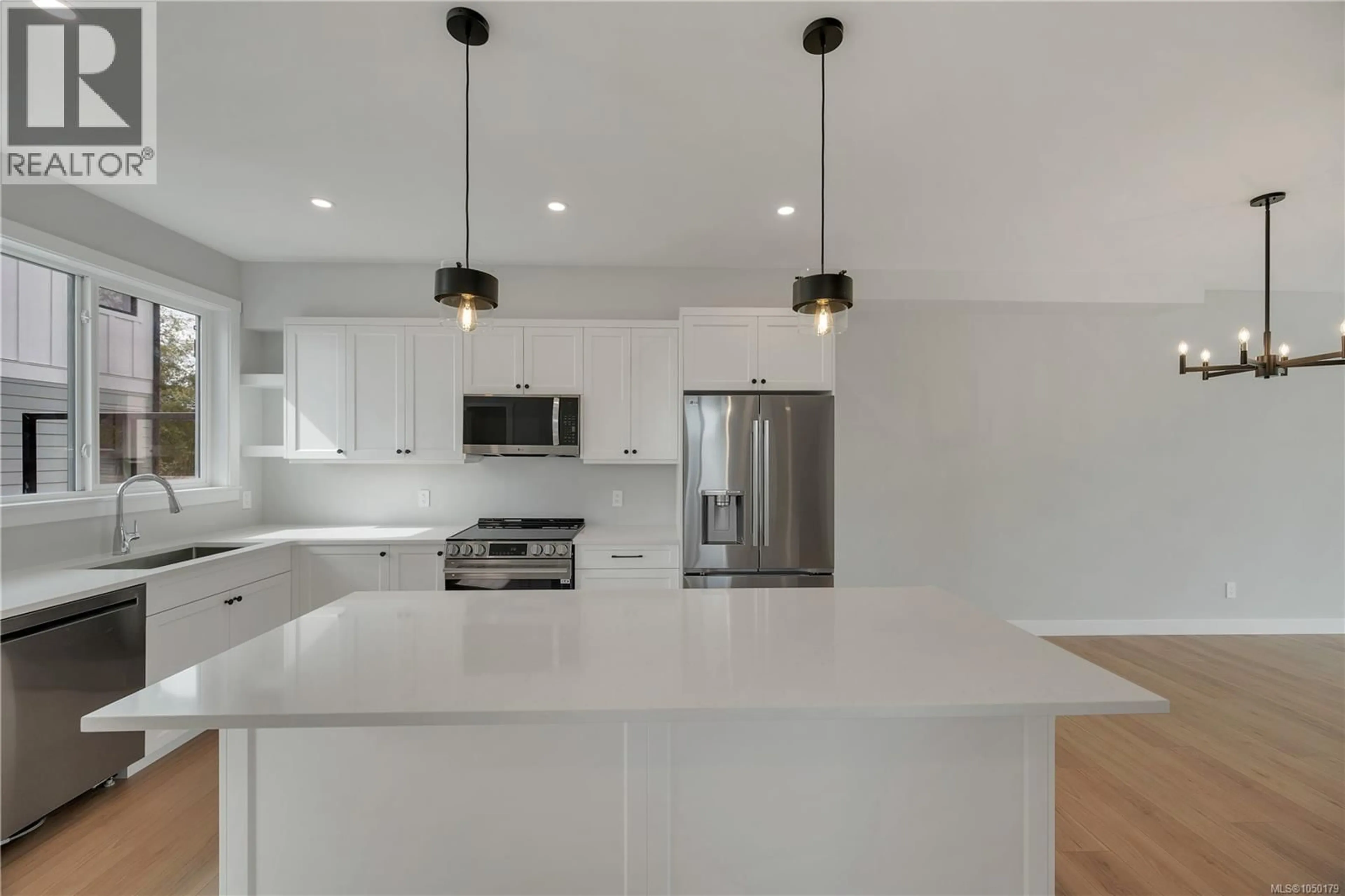 Contemporary kitchen, unknown for 303B HILCHEY ROAD, Campbell River British Columbia V9W0A2