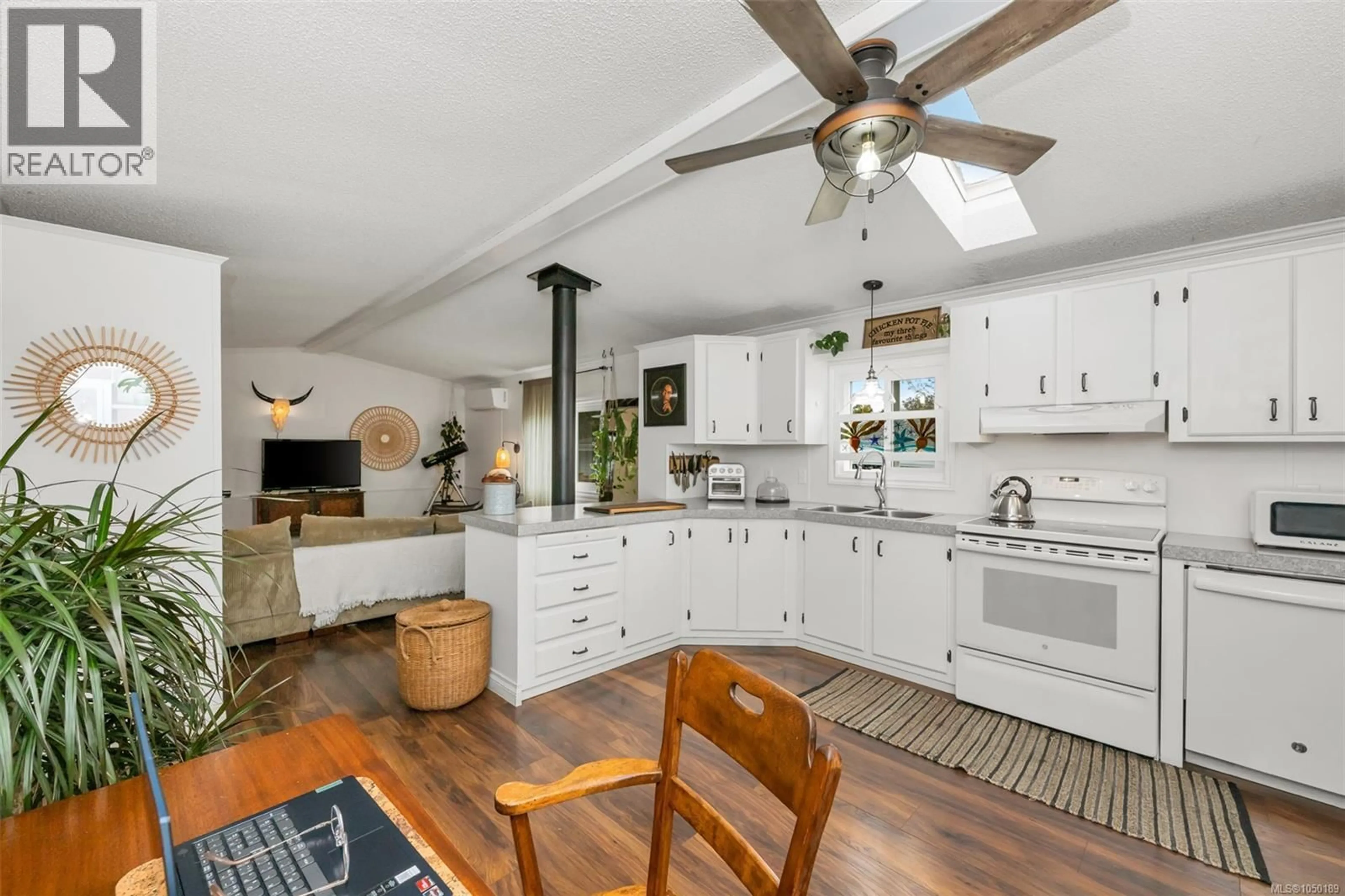 Open concept kitchen, unknown for 222 - 2779 STAUTW ROAD, Central Saanich British Columbia V8M2C8