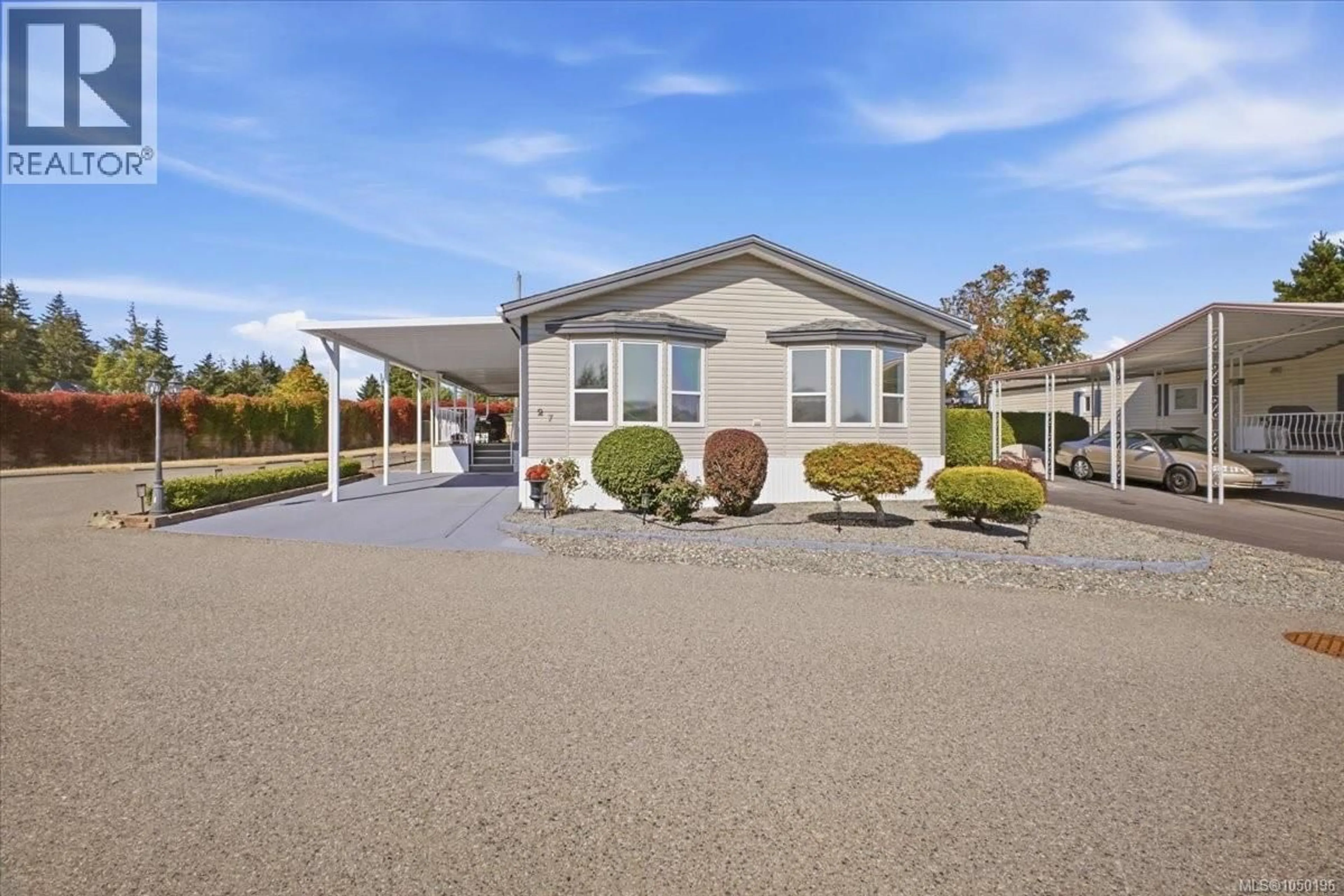 Home with vinyl exterior material, street for 27 - 6325 METRAL DRIVE, Nanaimo British Columbia V9T6P9