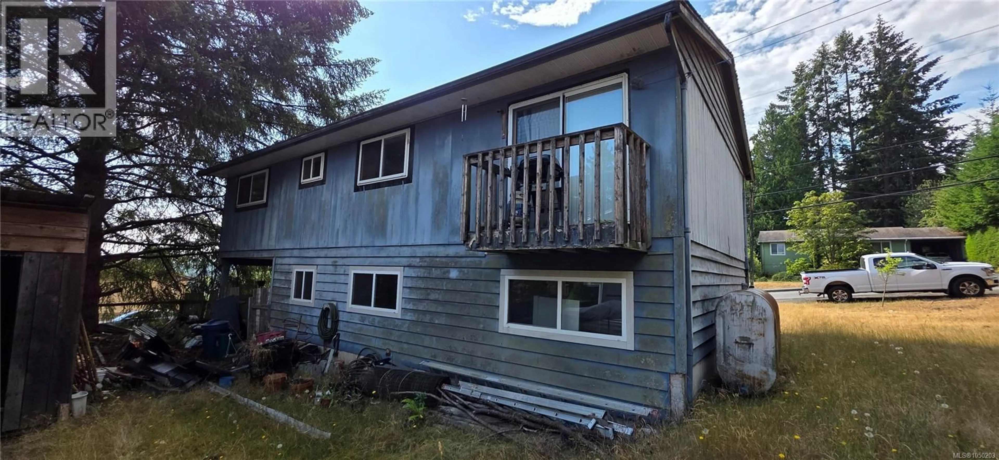 Home with vinyl exterior material, building for 614 SEVENTH STREET, Nanaimo British Columbia V9R1G2