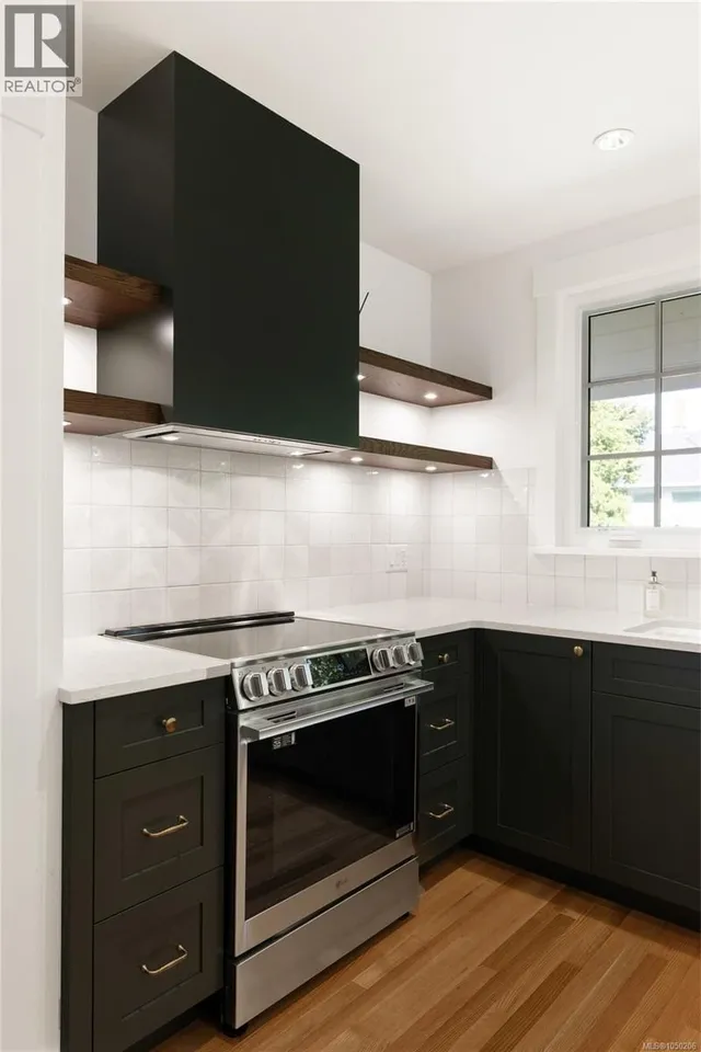 1027 DEAL STREET, Oak Bay 5
