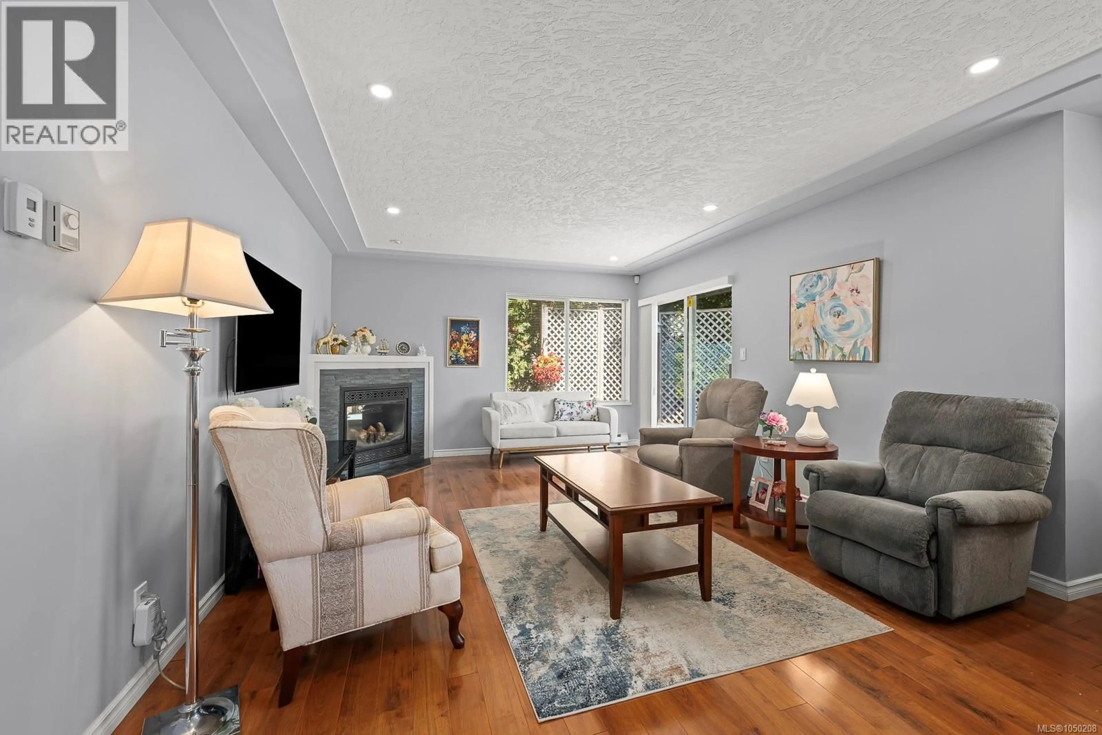 Living room with furniture, unknown for 1 - 950 BRAIDWOOD ROAD, Courtenay British Columbia V9N3R9