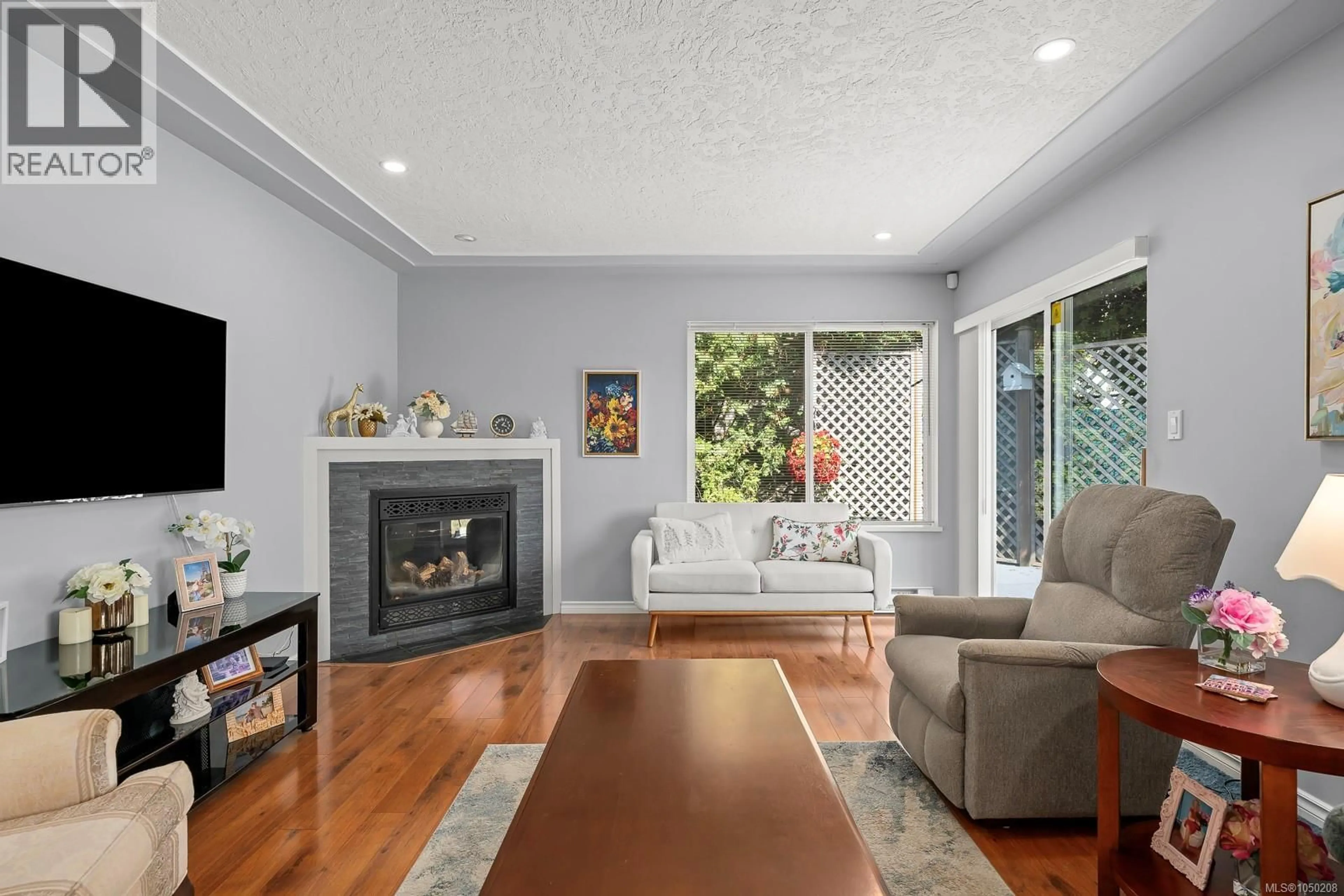 Living room with furniture, unknown for 1 - 950 BRAIDWOOD ROAD, Courtenay British Columbia V9N3R9