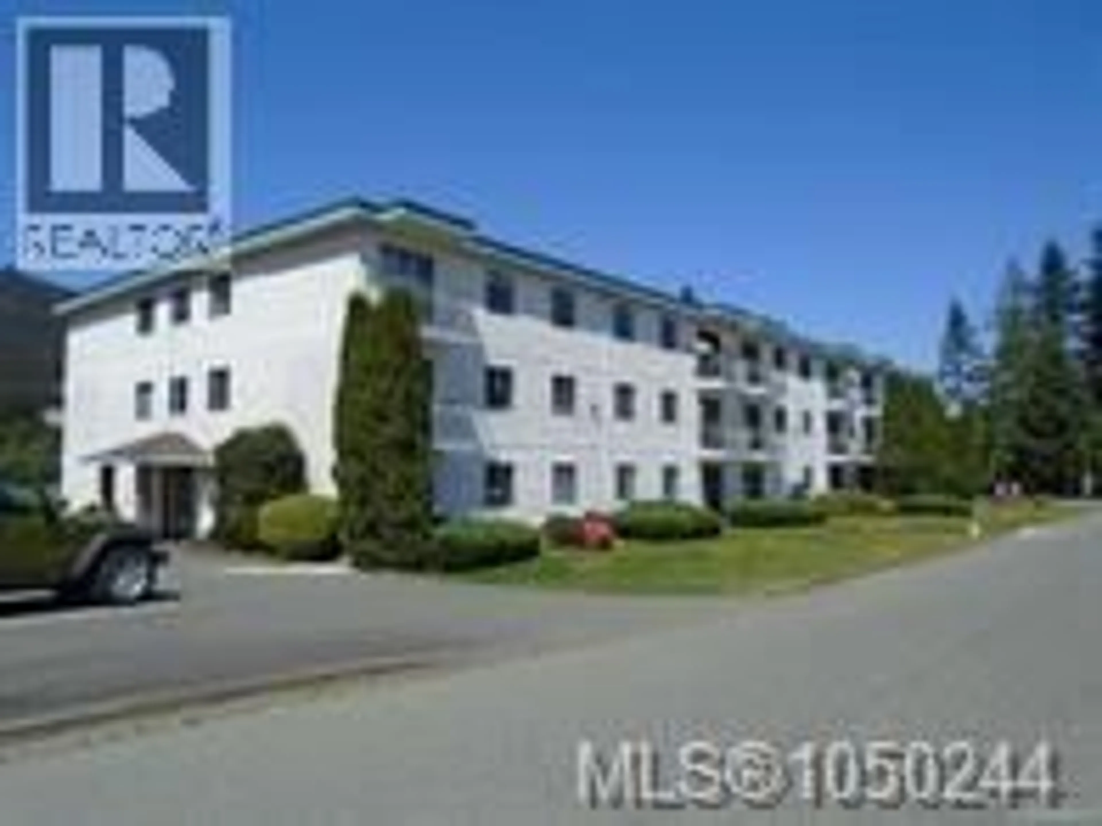 Blurry image for 205 - 611 MACMILLAN DRIVE, Sayward British Columbia V0P1R0