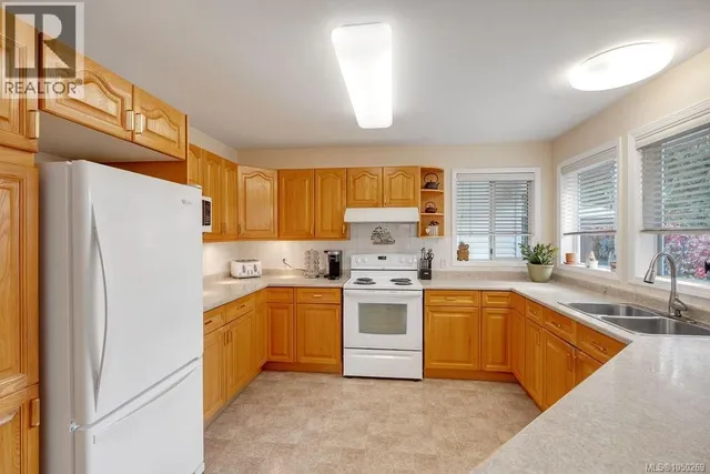 950 MCDONALD STREET, Duncan 5