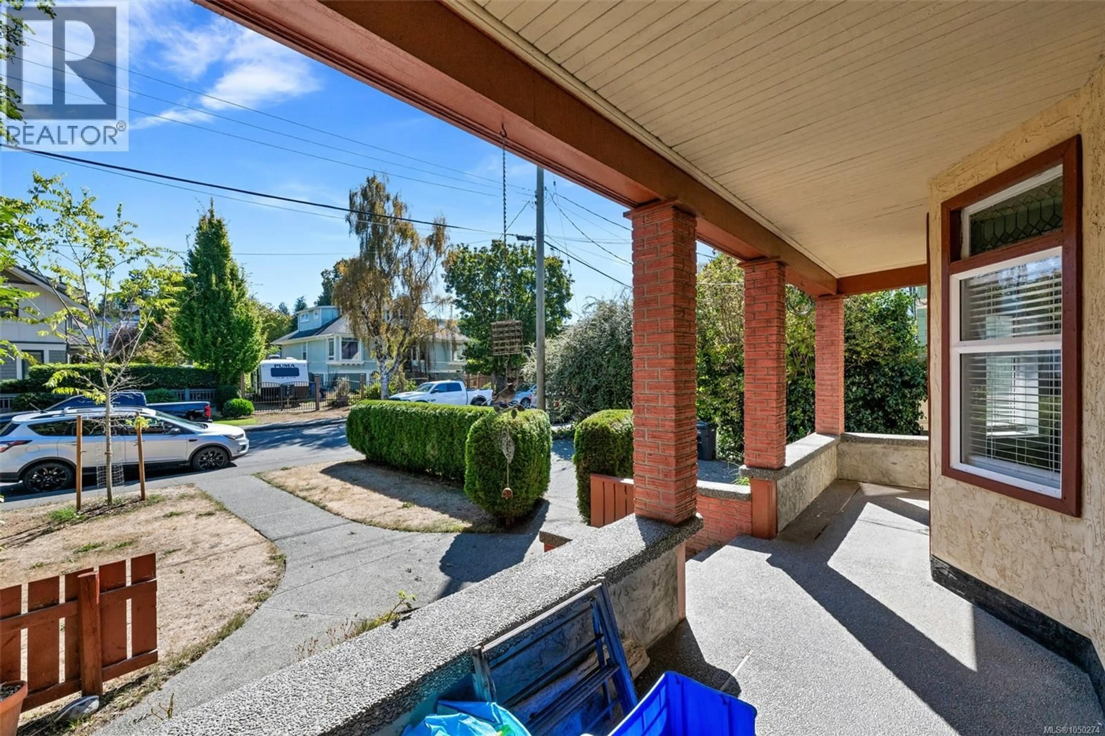 Patio, street for 124 ST. ANDREWS STREET, Victoria British Columbia V8V2M7