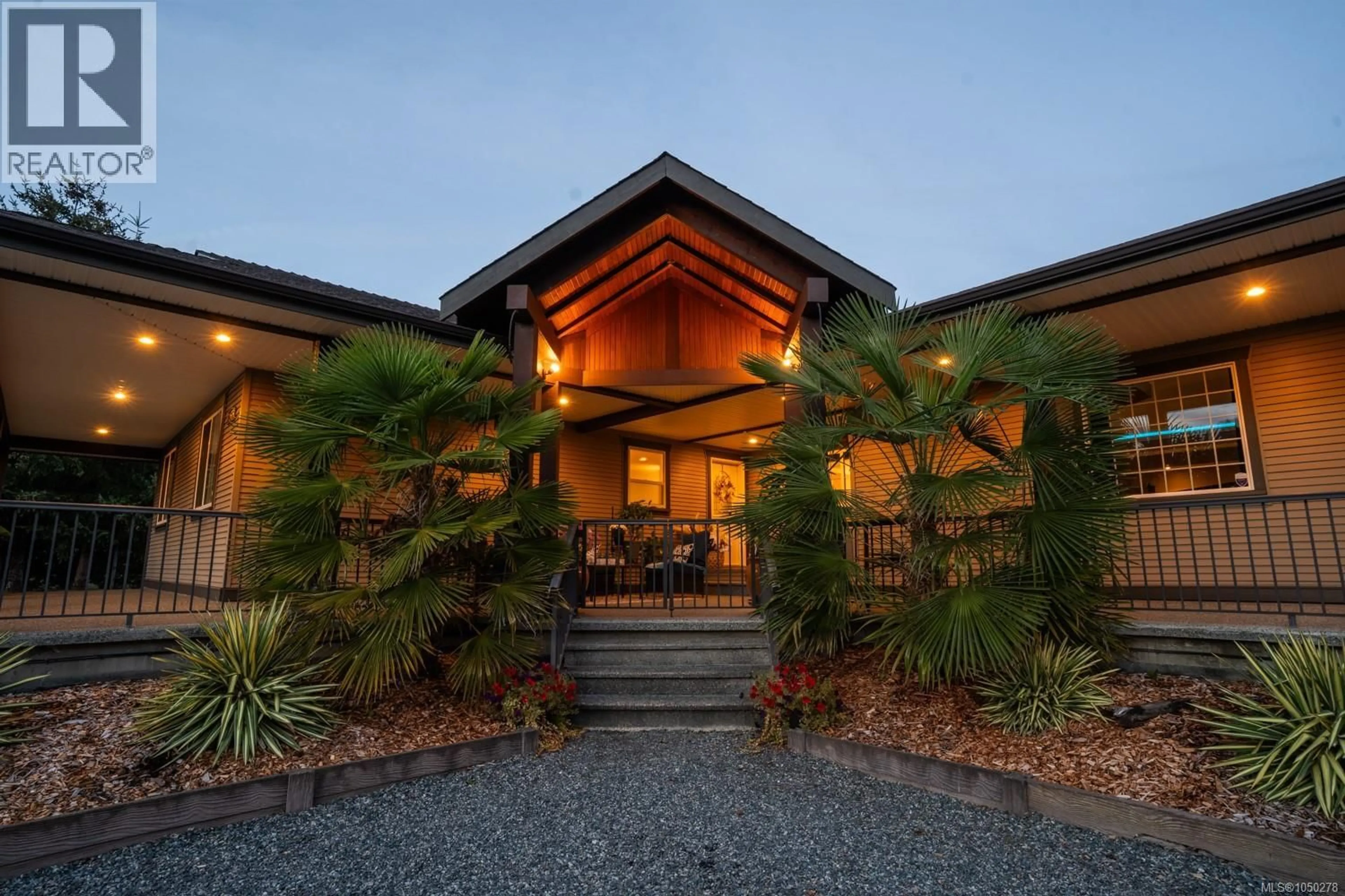 Patio, mountain view for 2070 SARAS WAY, Nanaimo British Columbia V9X1K6