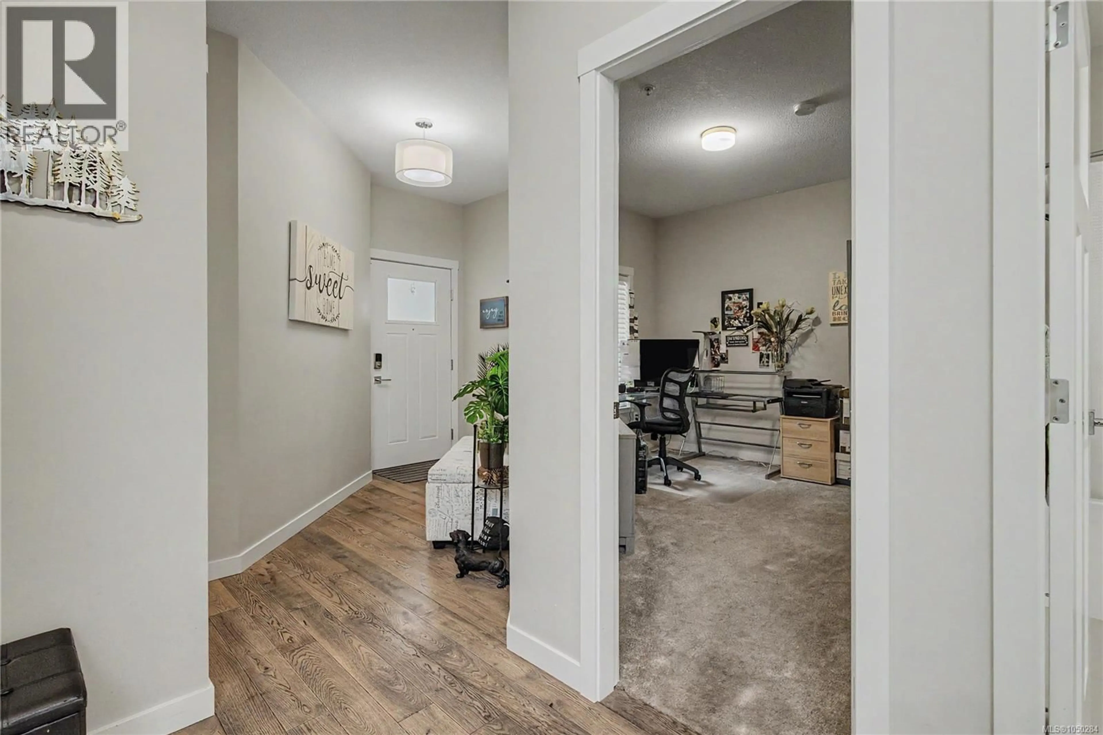 Indoor entryway for 4165 EMERALD WOODS PLACE, Nanaimo British Columbia V9T0K6