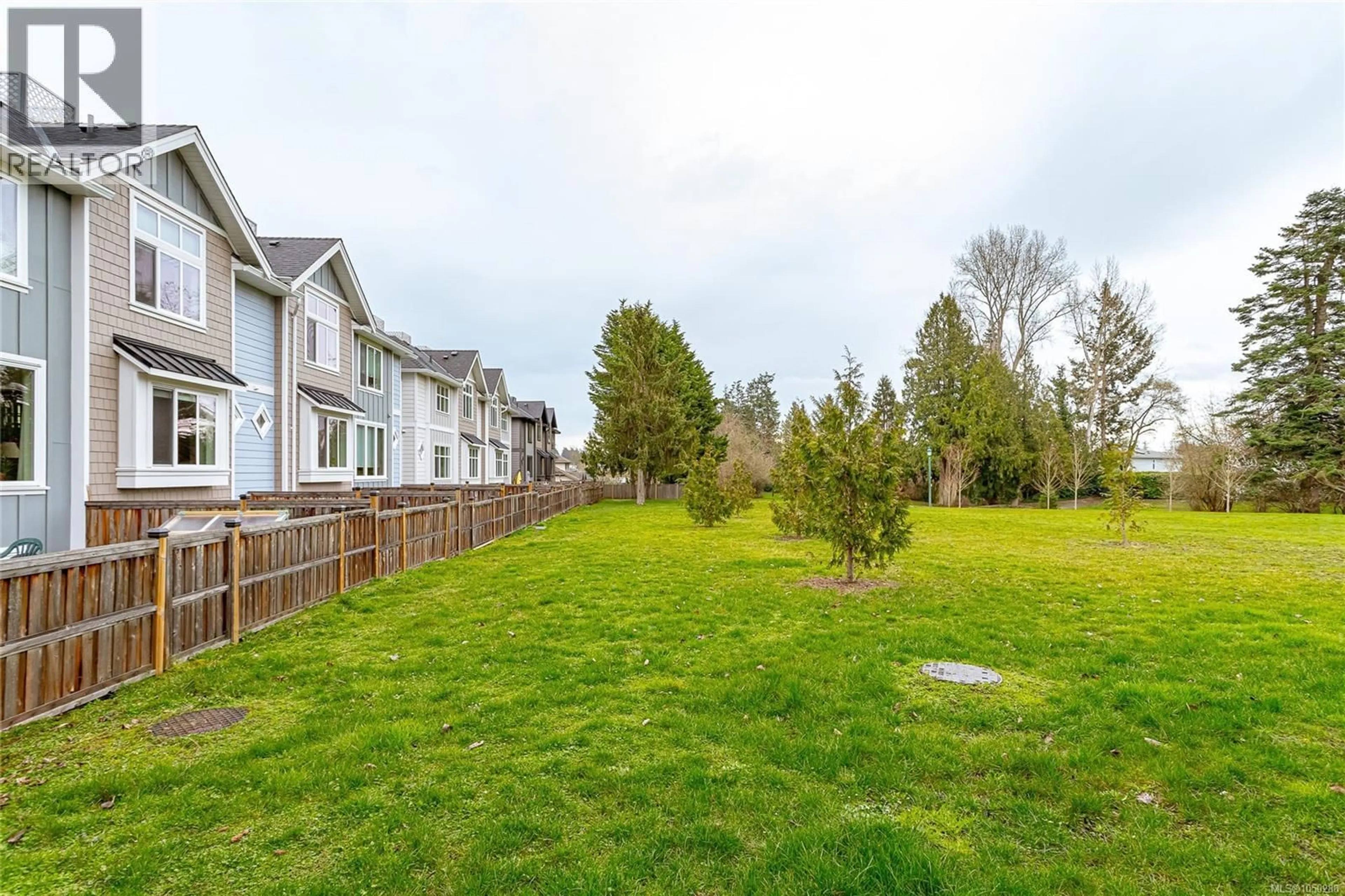A pic from outside/outdoor area/front of a property/back of a property/a pic from drone, unknown for 13 - 10480 RESTHAVEN DRIVE, Sidney British Columbia V8L3H7