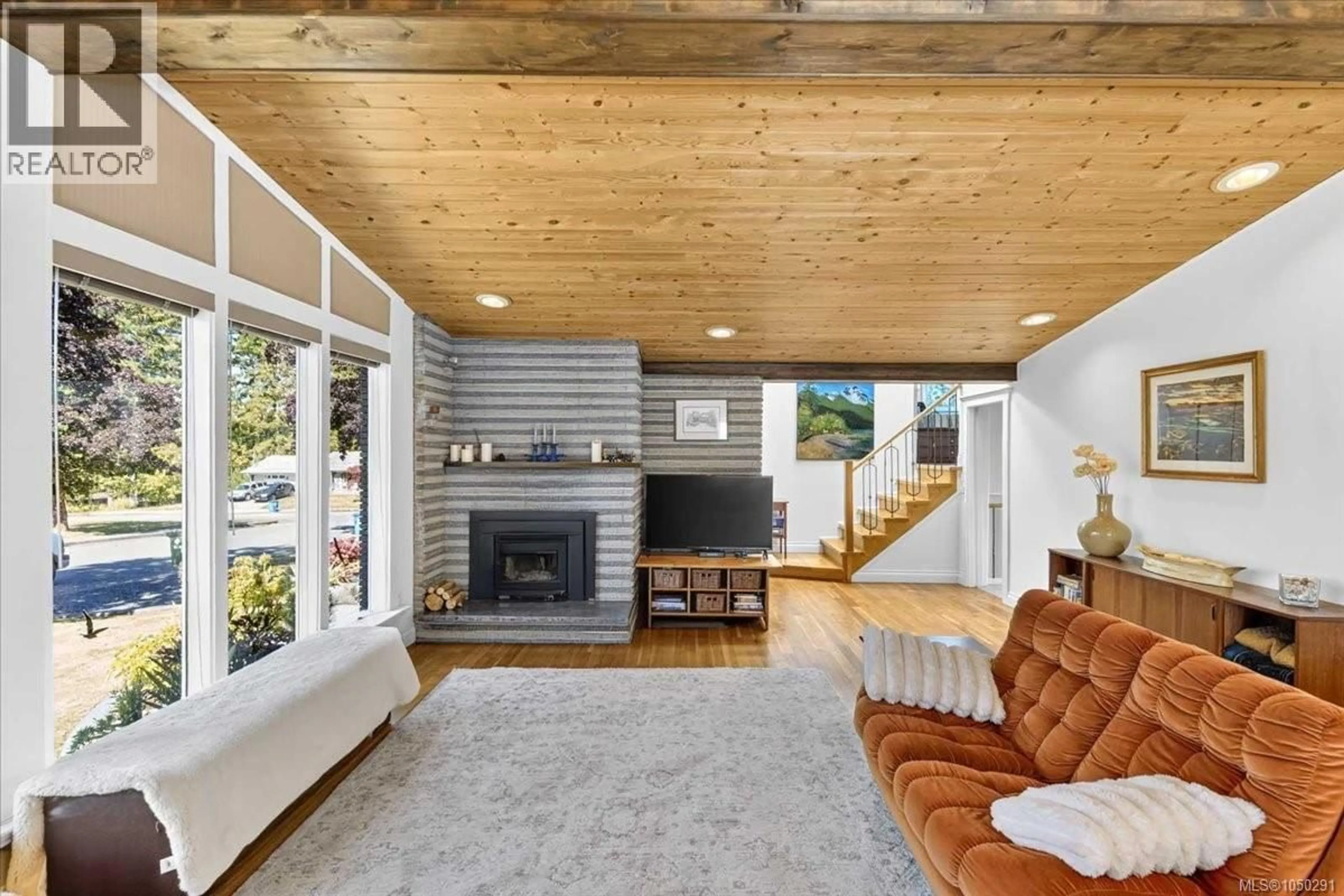 Living room with furniture, unknown for 2955 15TH AVENUE, Port Alberni British Columbia V9Y2Y9