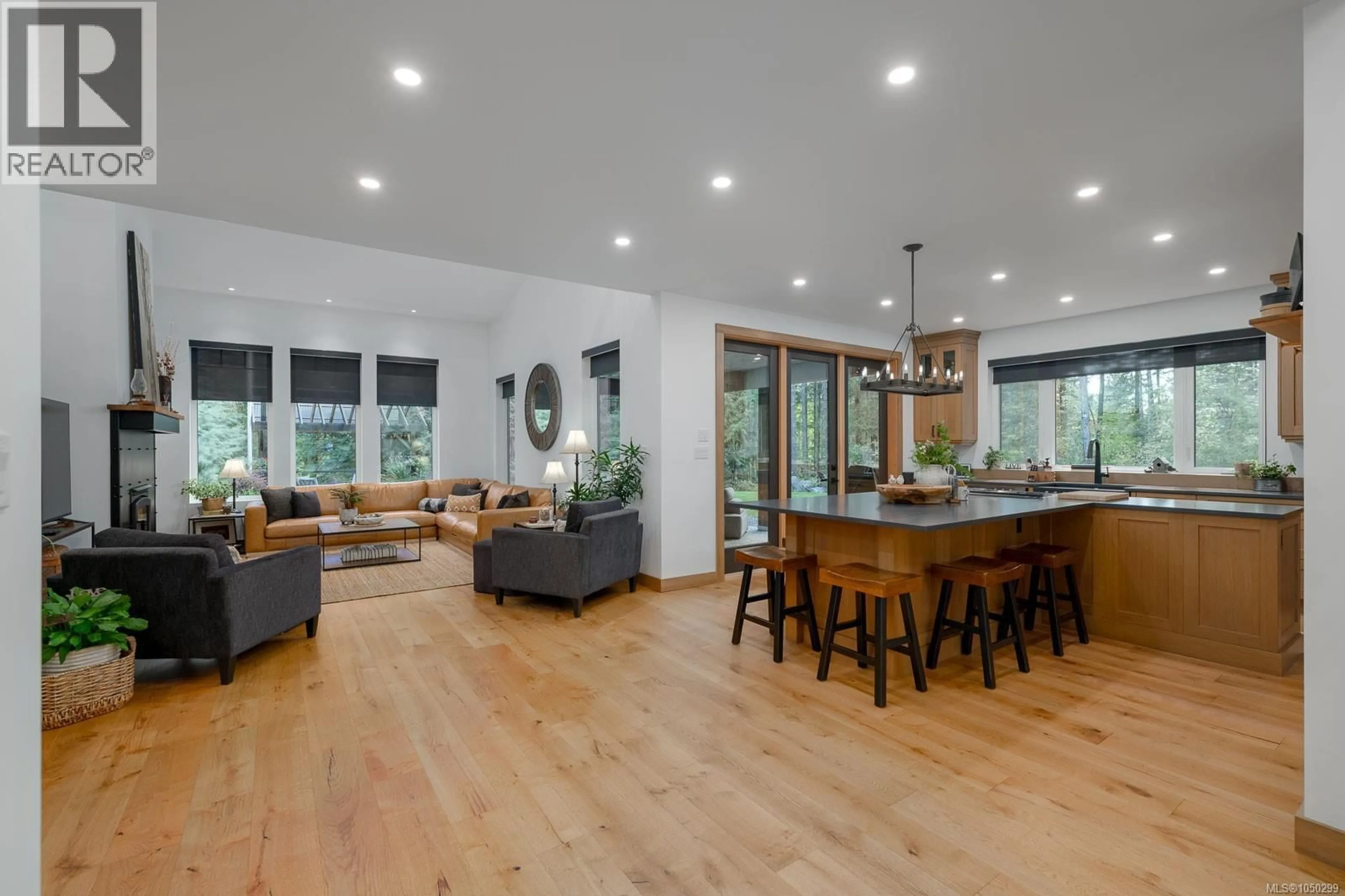 Open concept kitchen, wood/laminate floor for 5625 WILLOW ROAD, Port Alberni British Columbia V9Y8V4