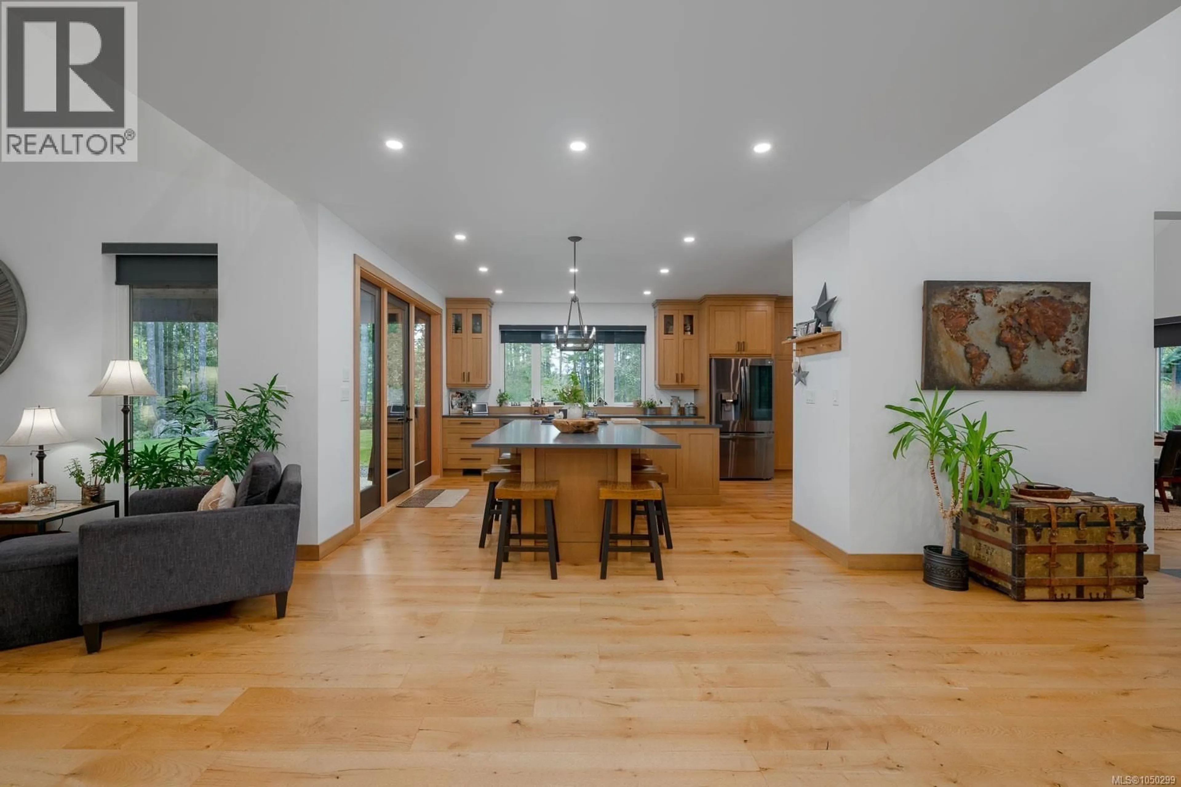 Open concept kitchen, wood/laminate floor for 5625 WILLOW ROAD, Port Alberni British Columbia V9Y8V4