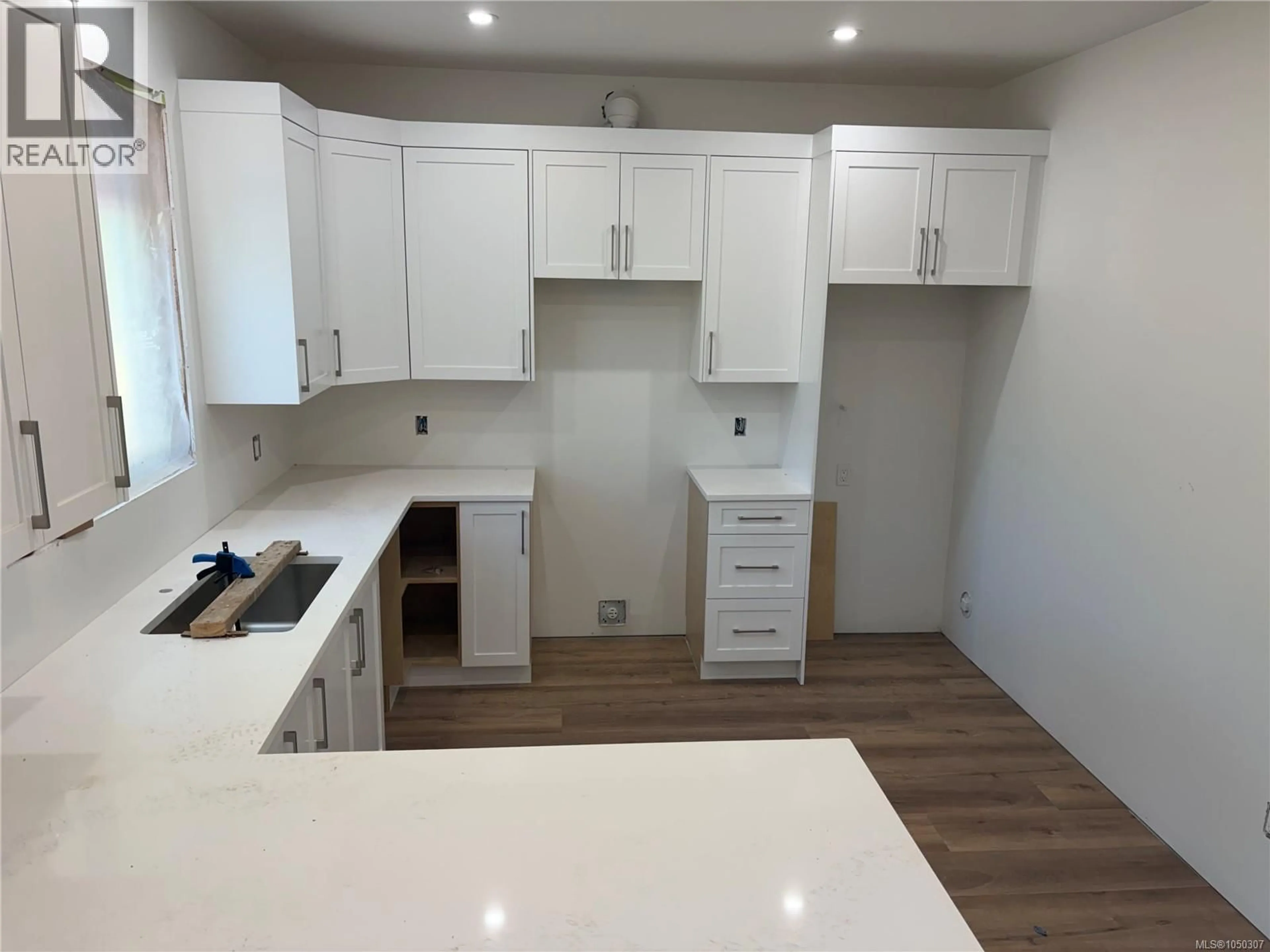 Standard kitchen, wood/laminate floor for D - 6897 GALAXIE ROAD, Sooke British Columbia V9Z0P6