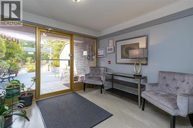 101 - 1050 PARK BOULEVARD, Victoria 5
