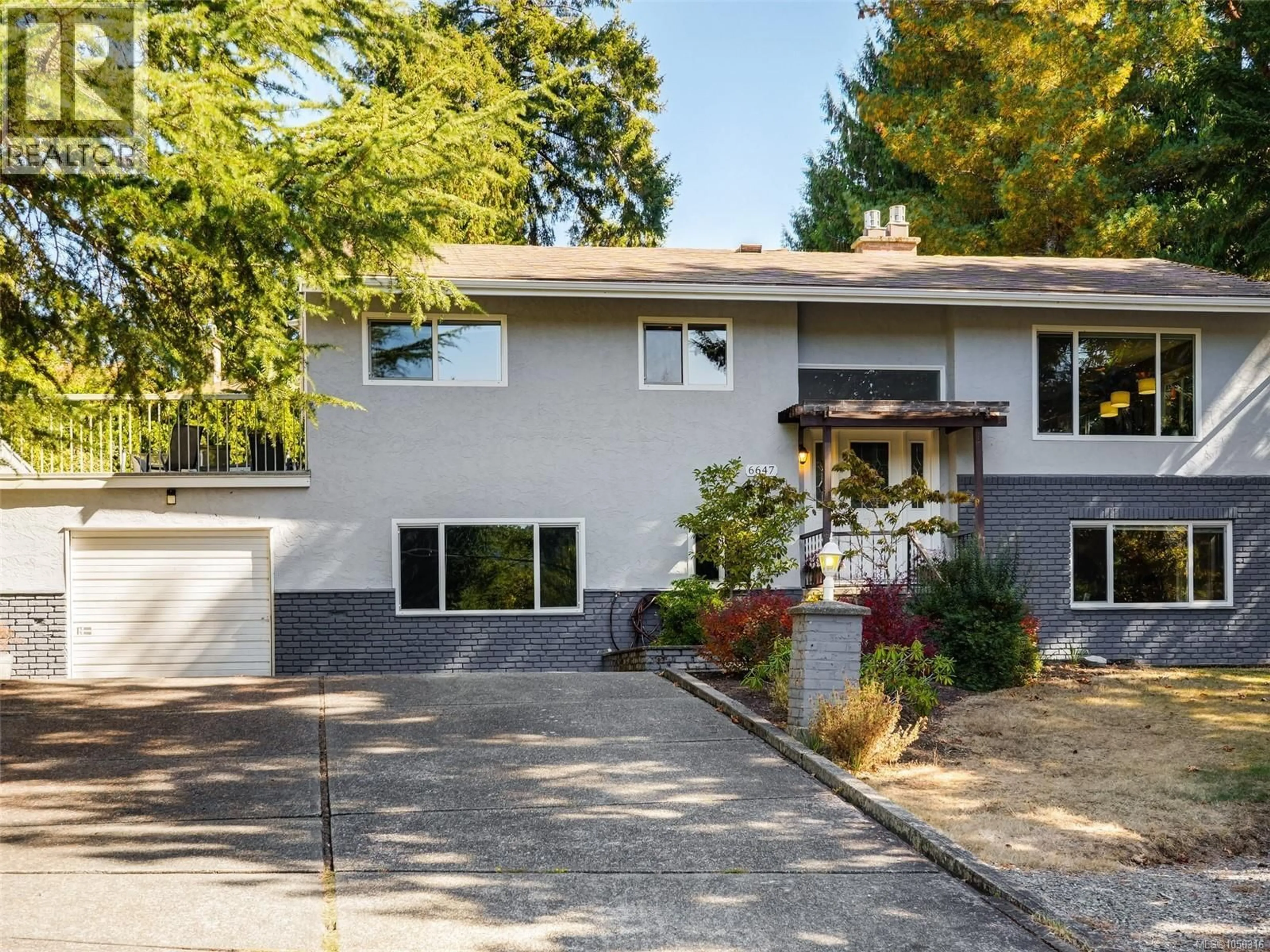 Home with brick exterior material, street for 6647 TRUDEAU TERRACE, Central Saanich British Columbia V8M1A3