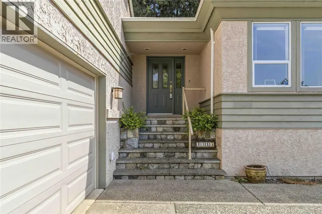 4343 EMILY CARR DRIVE, Saanich 3