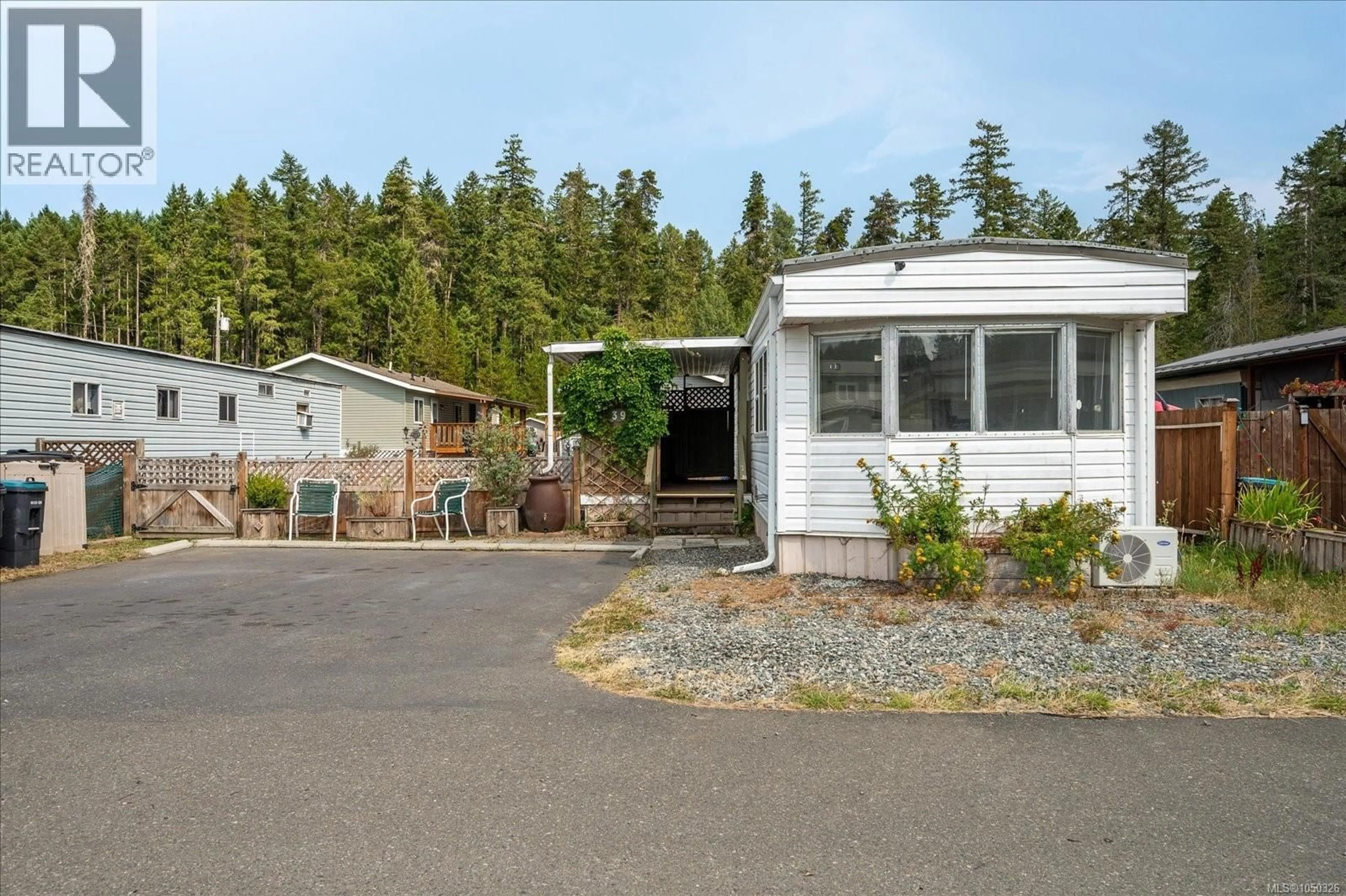 Home with vinyl exterior material, unknown for 39 - 1050 BOWLBY ROAD, Coombs British Columbia V0R1M0