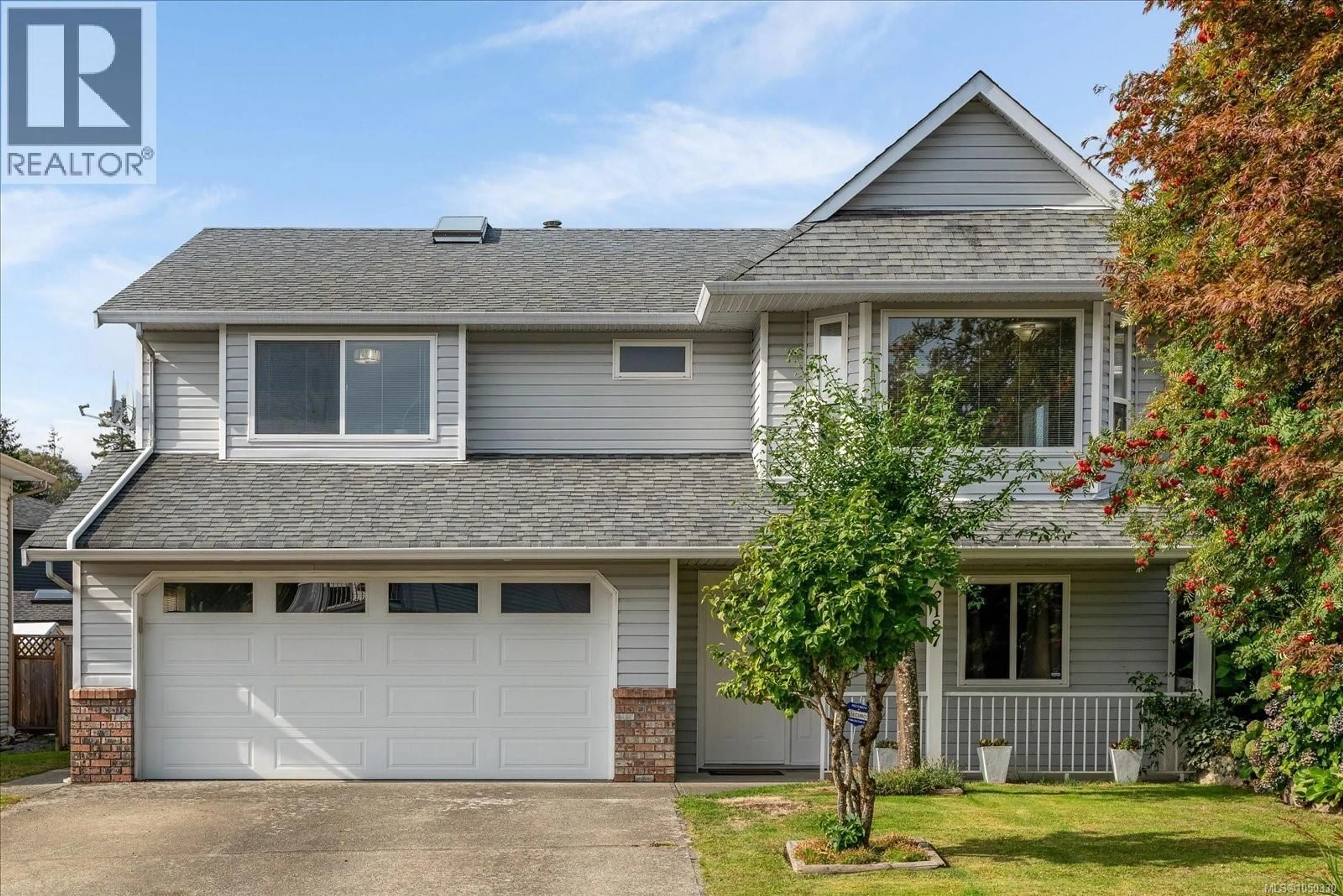 Home with vinyl exterior material, street for 2187 MOUNTAIN VISTA DRIVE, Nanaimo British Columbia V9T5X5