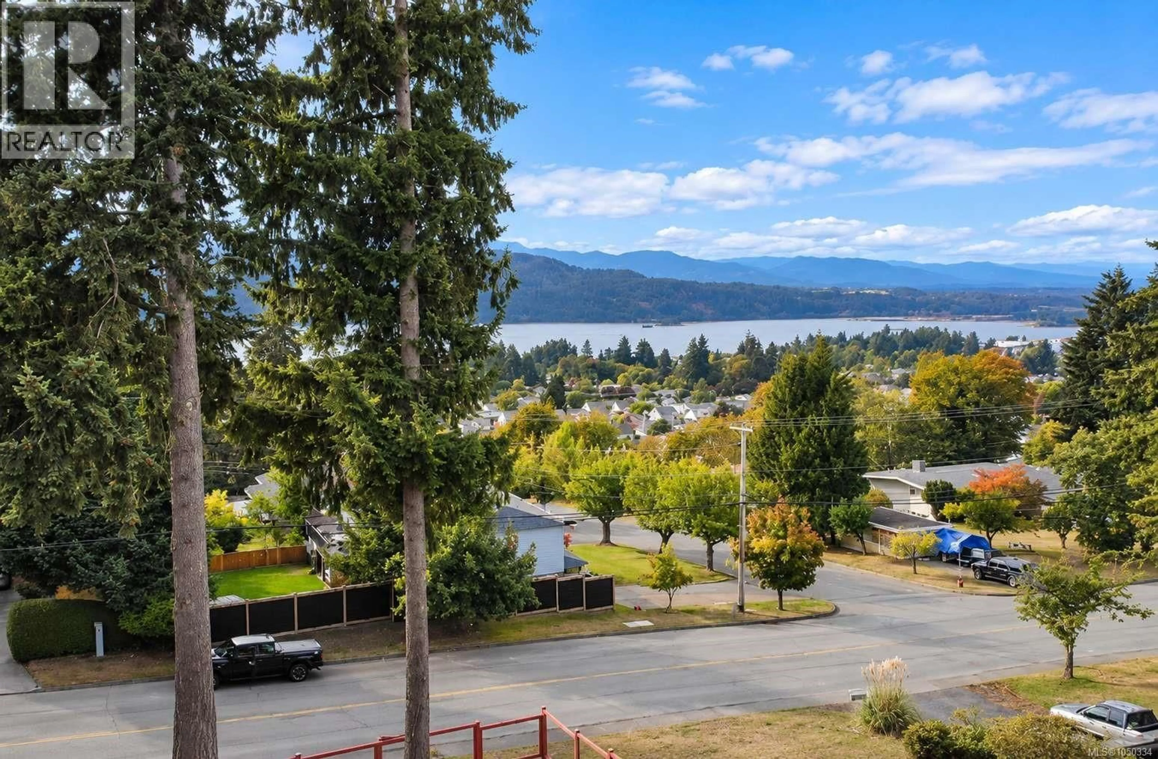 A pic from outside/outdoor area/front of a property/back of a property/a pic from drone, water/lake/river/ocean view for 2349 ANDERSON AVENUE, Port Alberni British Columbia V9Y2W7