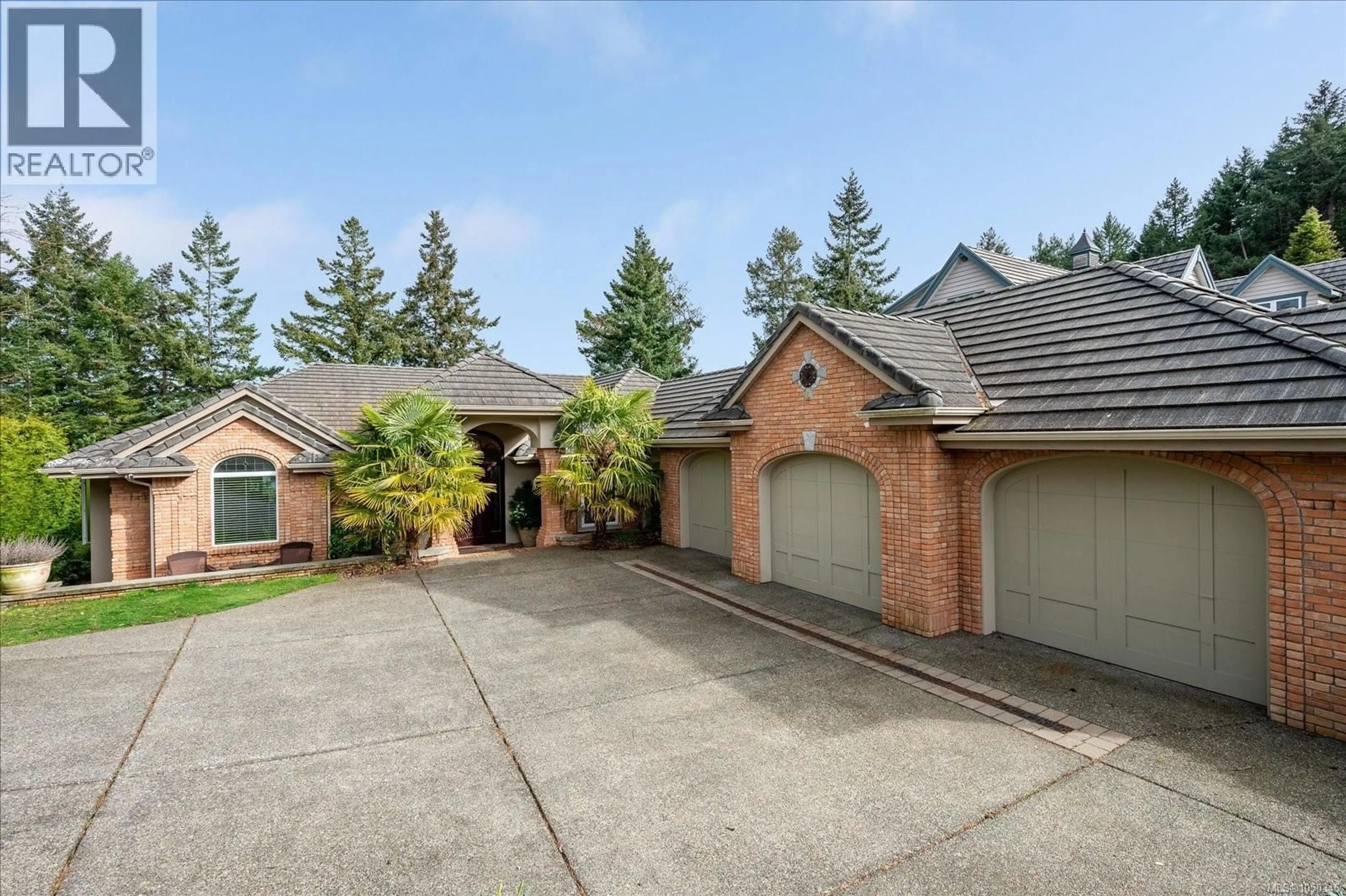 A pic from outside/outdoor area/front of a property/back of a property/a pic from drone, street for 2450 AINSLEY PLACE, Nanoose Bay British Columbia V9P9G9
