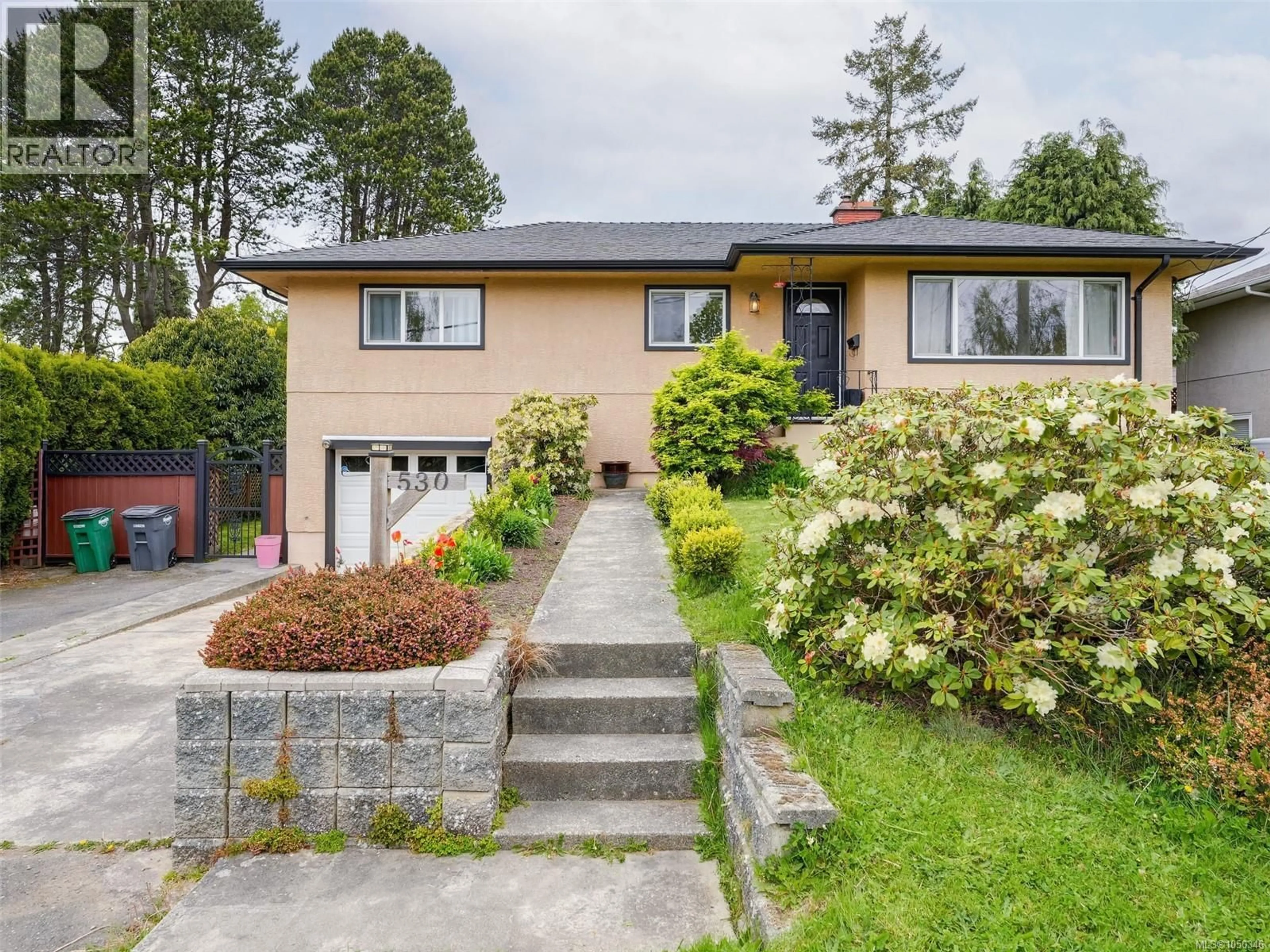 Home with brick exterior material, street for 530 DUMERESQ STREET, Saanich British Columbia V8Z1X2