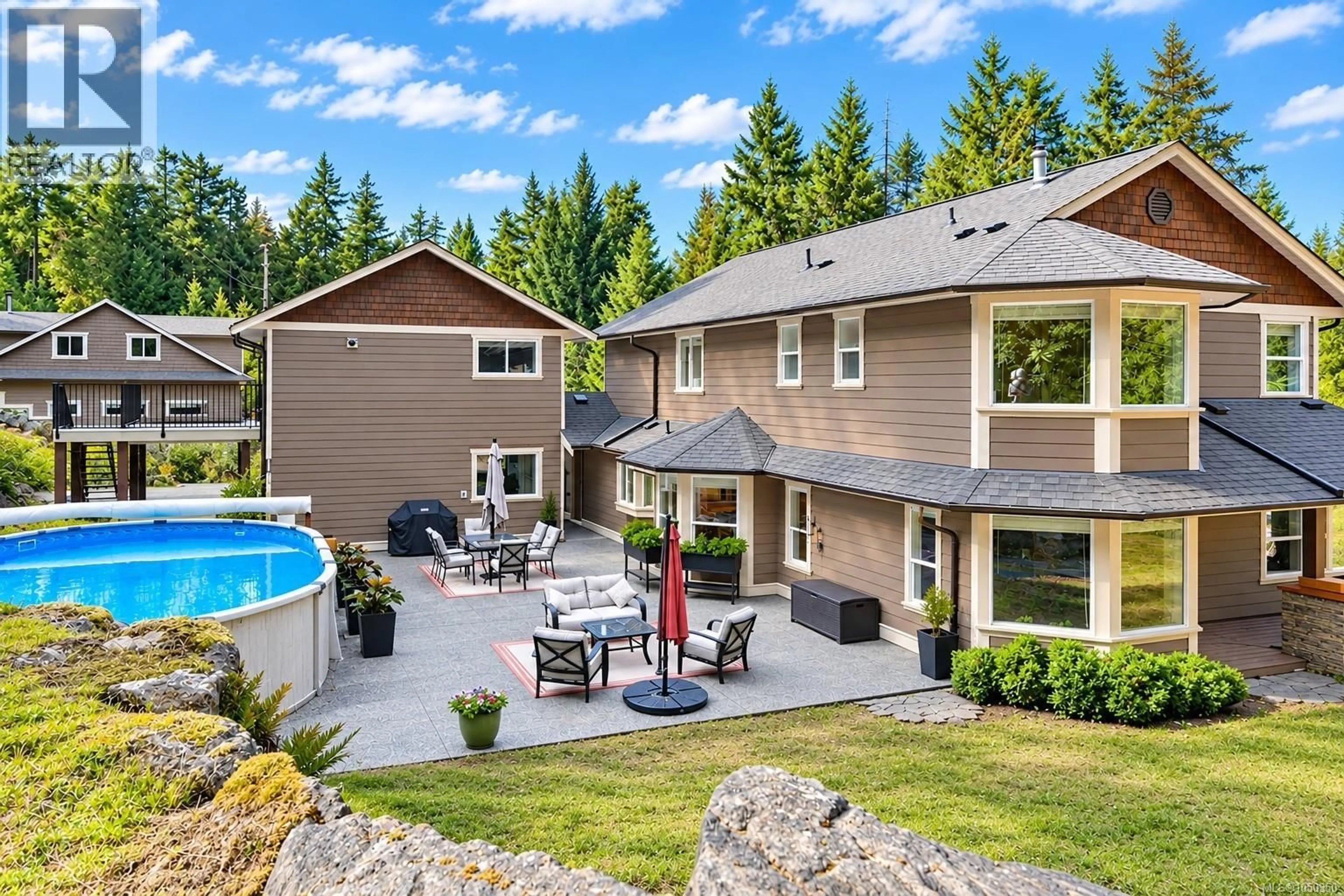 A pic from outside/outdoor area/front of a property/back of a property/a pic from drone, mountain view for 3079 JAMESON ROAD, Nanaimo British Columbia V9R6W8