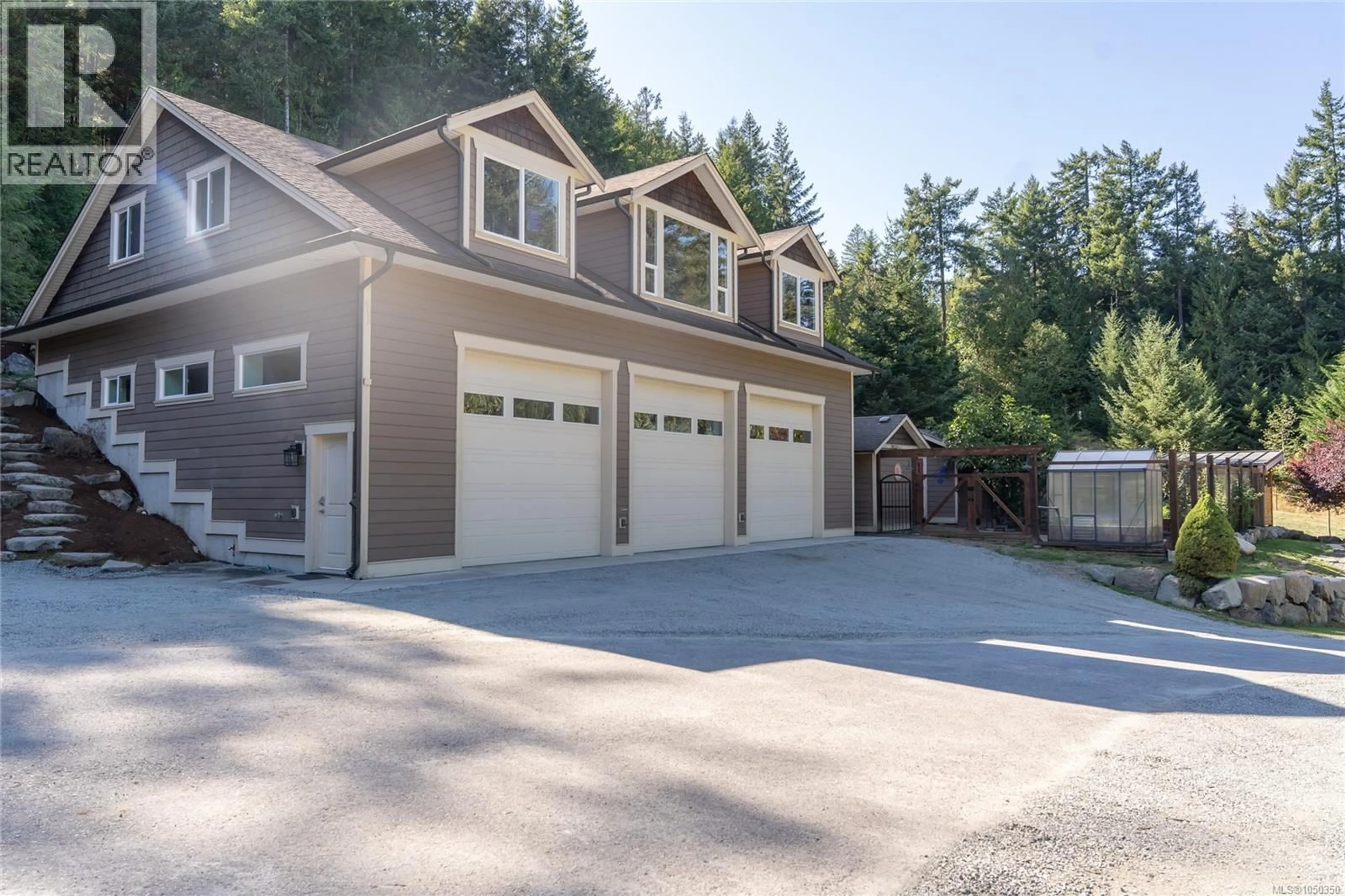 Indoor garage for 3079 JAMESON ROAD, Nanaimo British Columbia V9R6W8