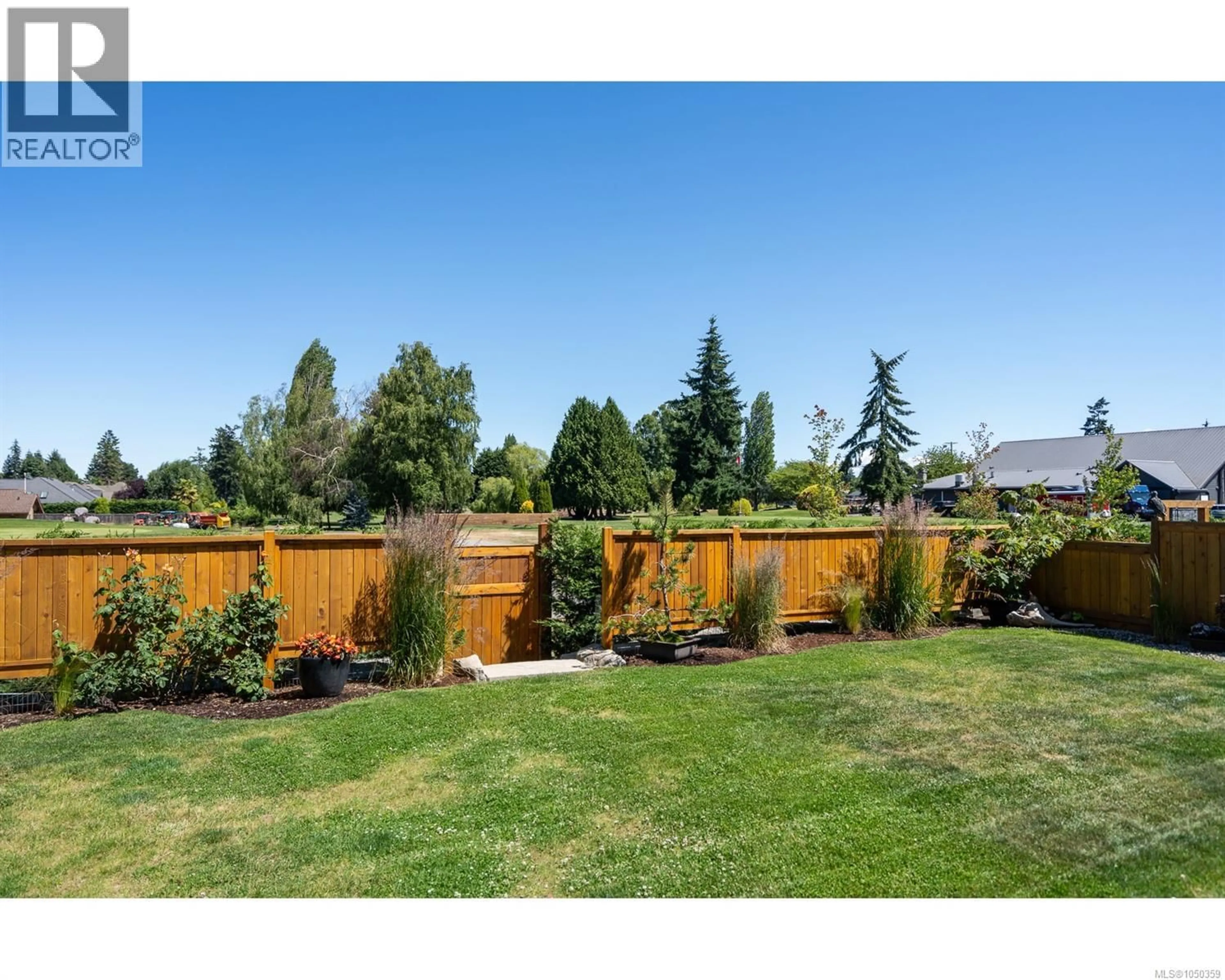 Patio, unknown for 427 COTTAGE DRIVE, Qualicum Beach British Columbia V9K2T3