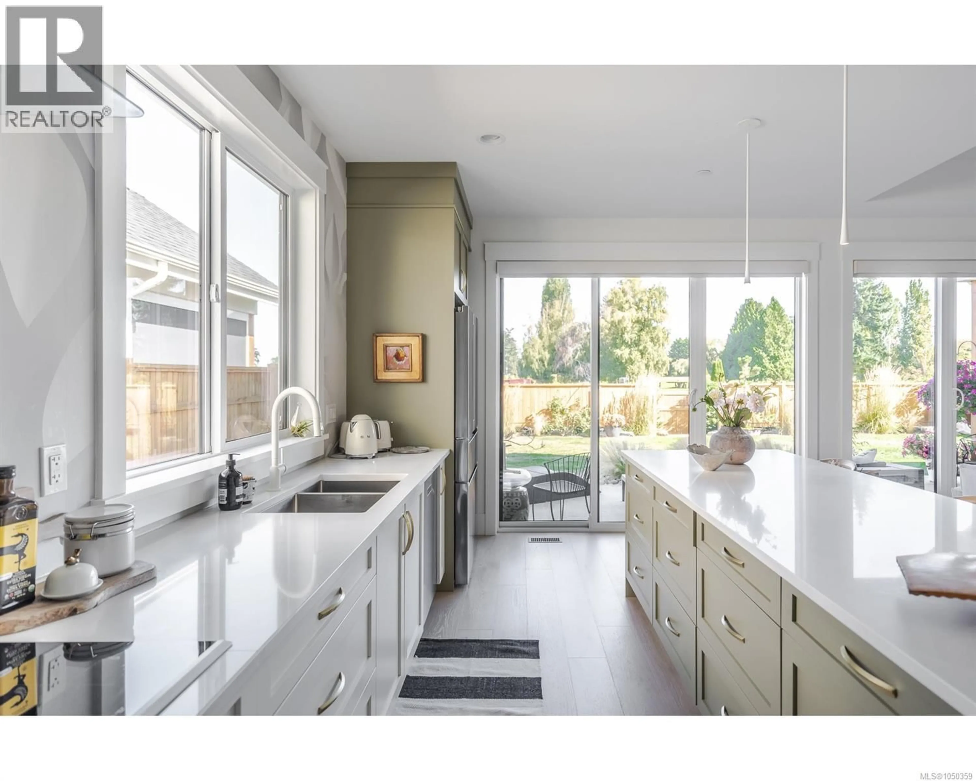 Open concept kitchen, ceramic/tile floor for 427 COTTAGE DRIVE, Qualicum Beach British Columbia V9K2T3