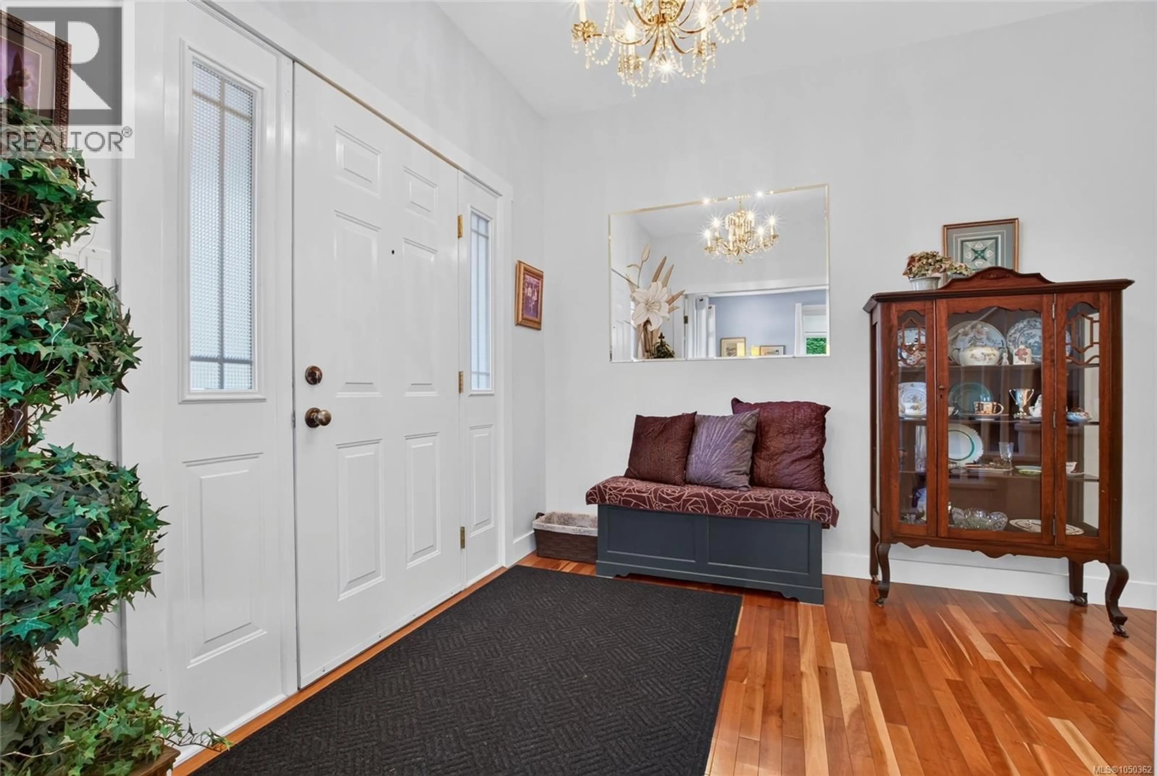 Indoor entryway for 3192 GIBBINS ROAD, Duncan British Columbia V9L1G8