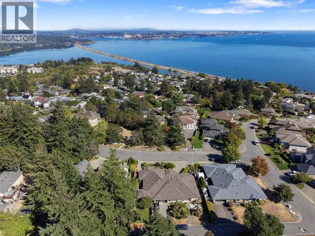 3370 PASSAGE WAY, Colwood 2