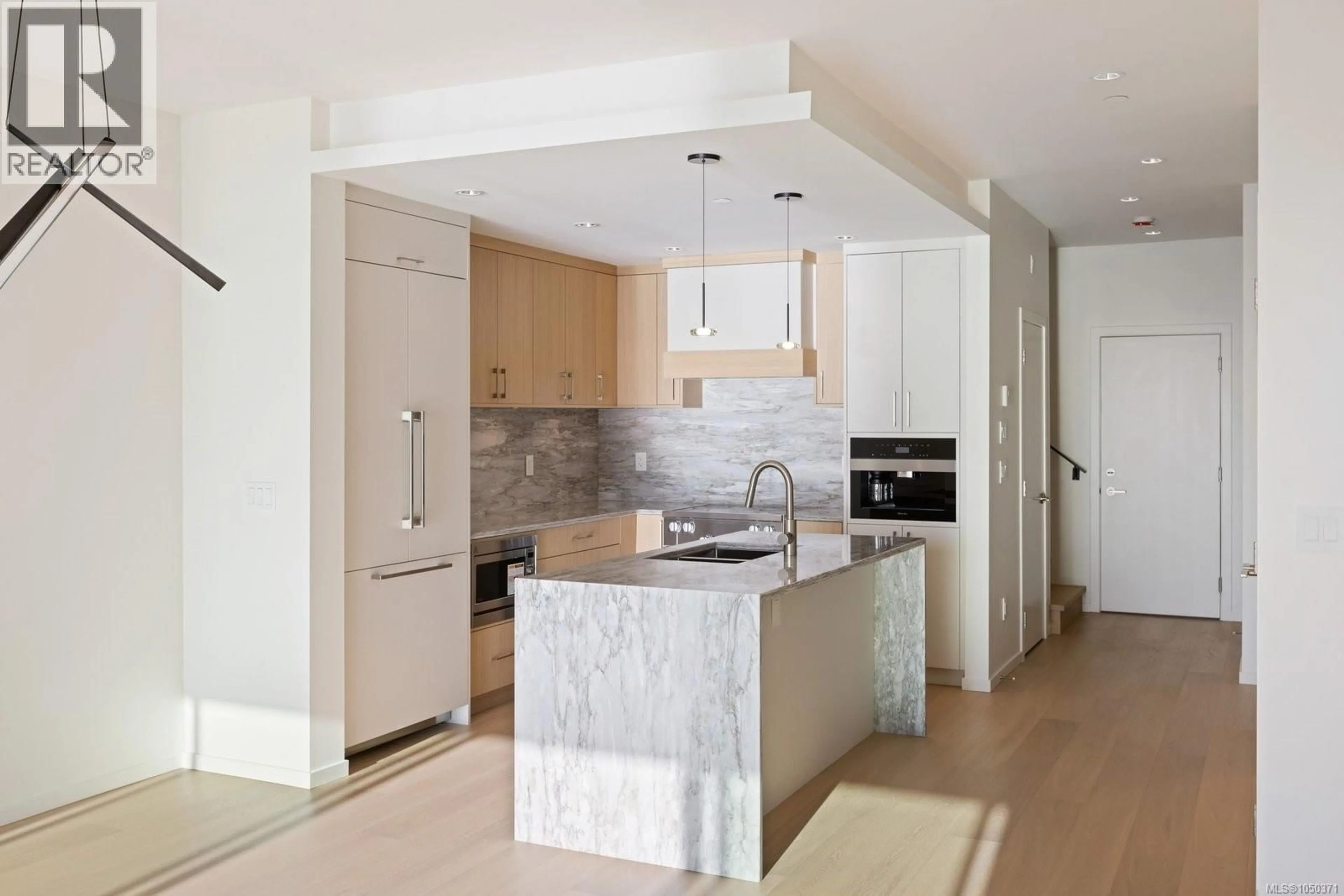 Contemporary kitchen, ceramic/tile floor for 2 - 10393 ALLBAY ROAD, Sidney British Columbia V8L2N8