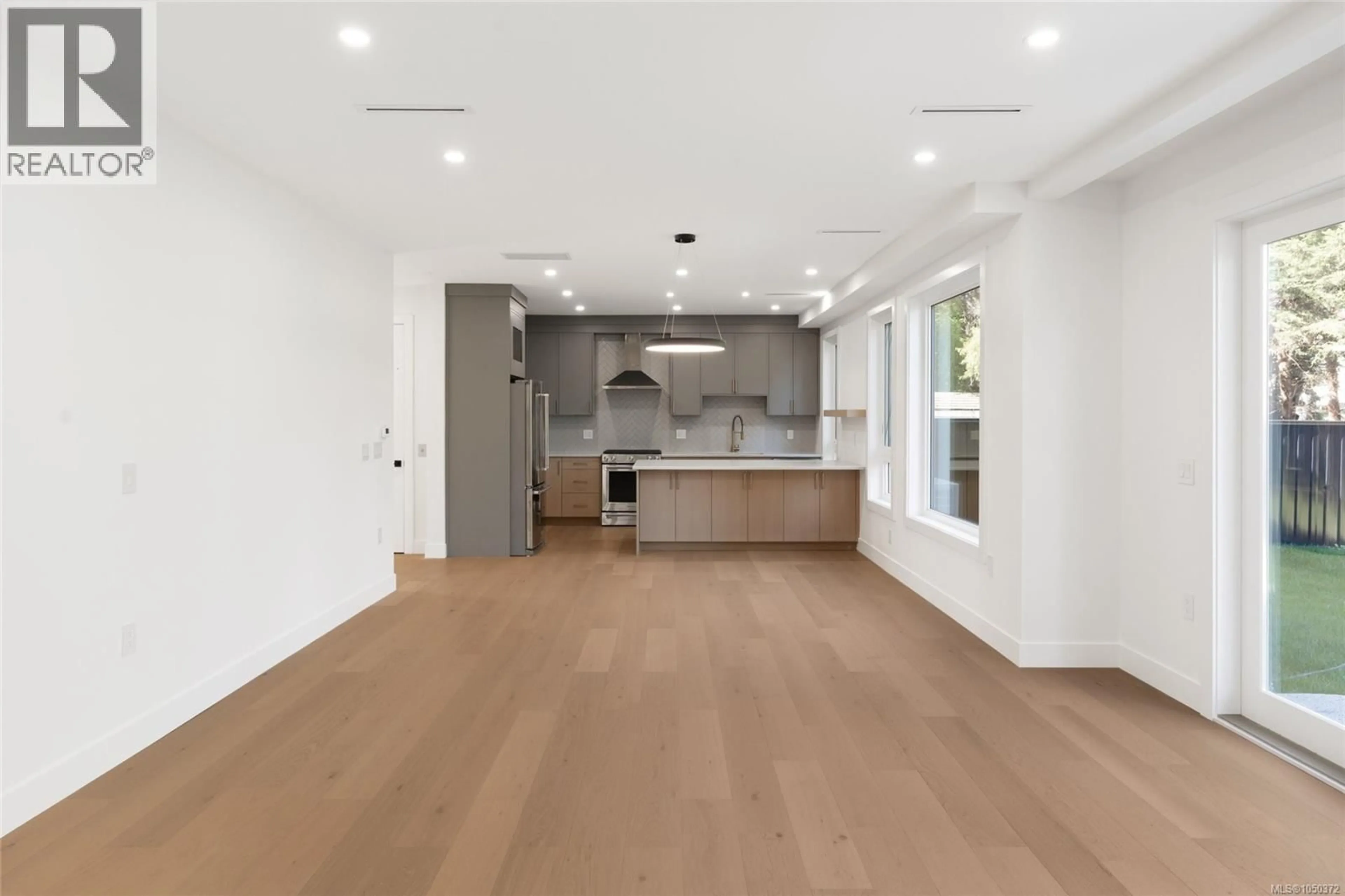 Open concept kitchen, unknown for 2294 GAIL PLACE, Sidney British Columbia V8L2S2