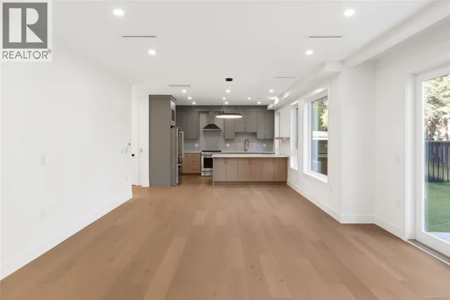 2294 GAIL PLACE, Sidney 5