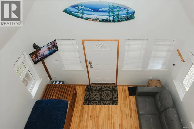 1024 TYEE TERRACE, Ucluelet 2