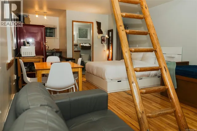 1024 TYEE TERRACE, Ucluelet 5