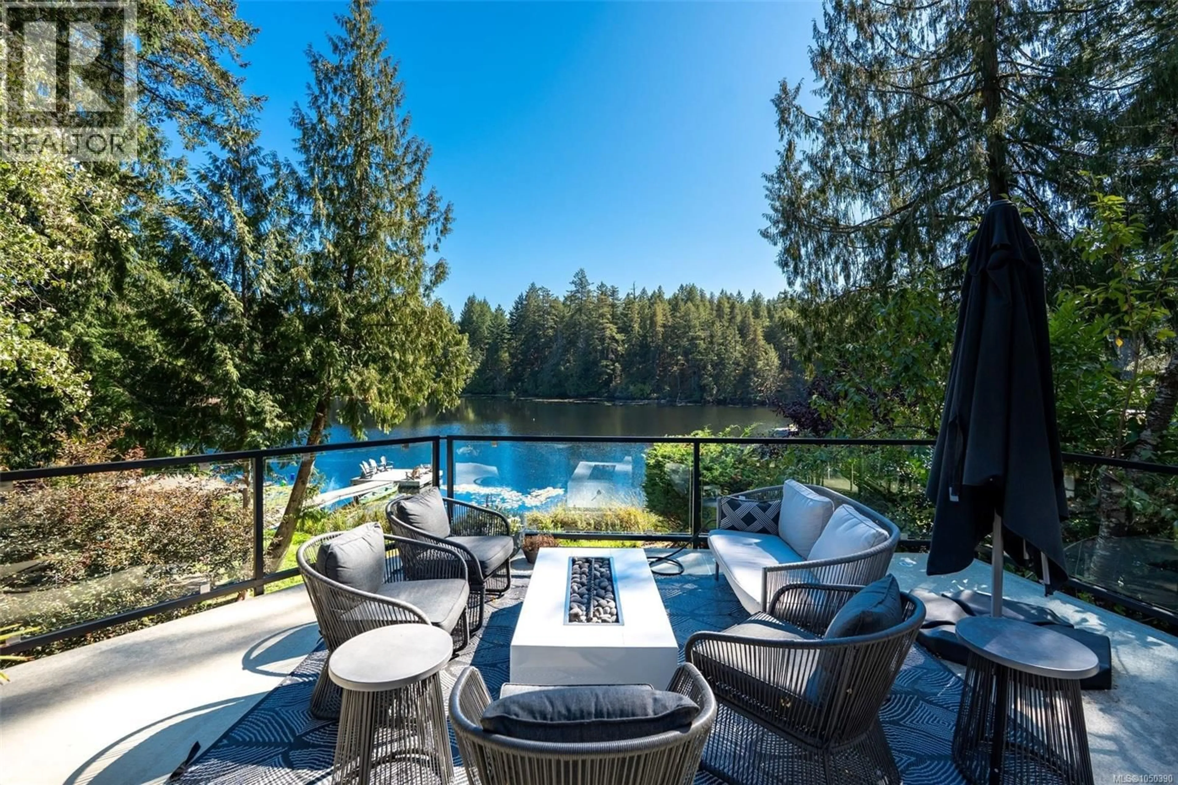 Patio, water/lake/river/ocean view for 685 LOST LAKE ROAD, Highlands British Columbia V9B6E3