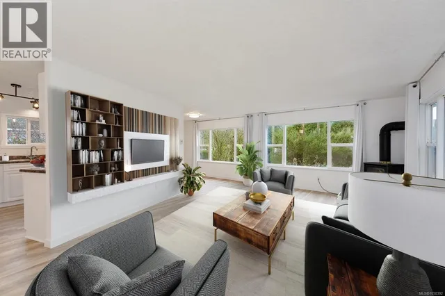 39 - 2587 SELWYN ROAD, Langford 5