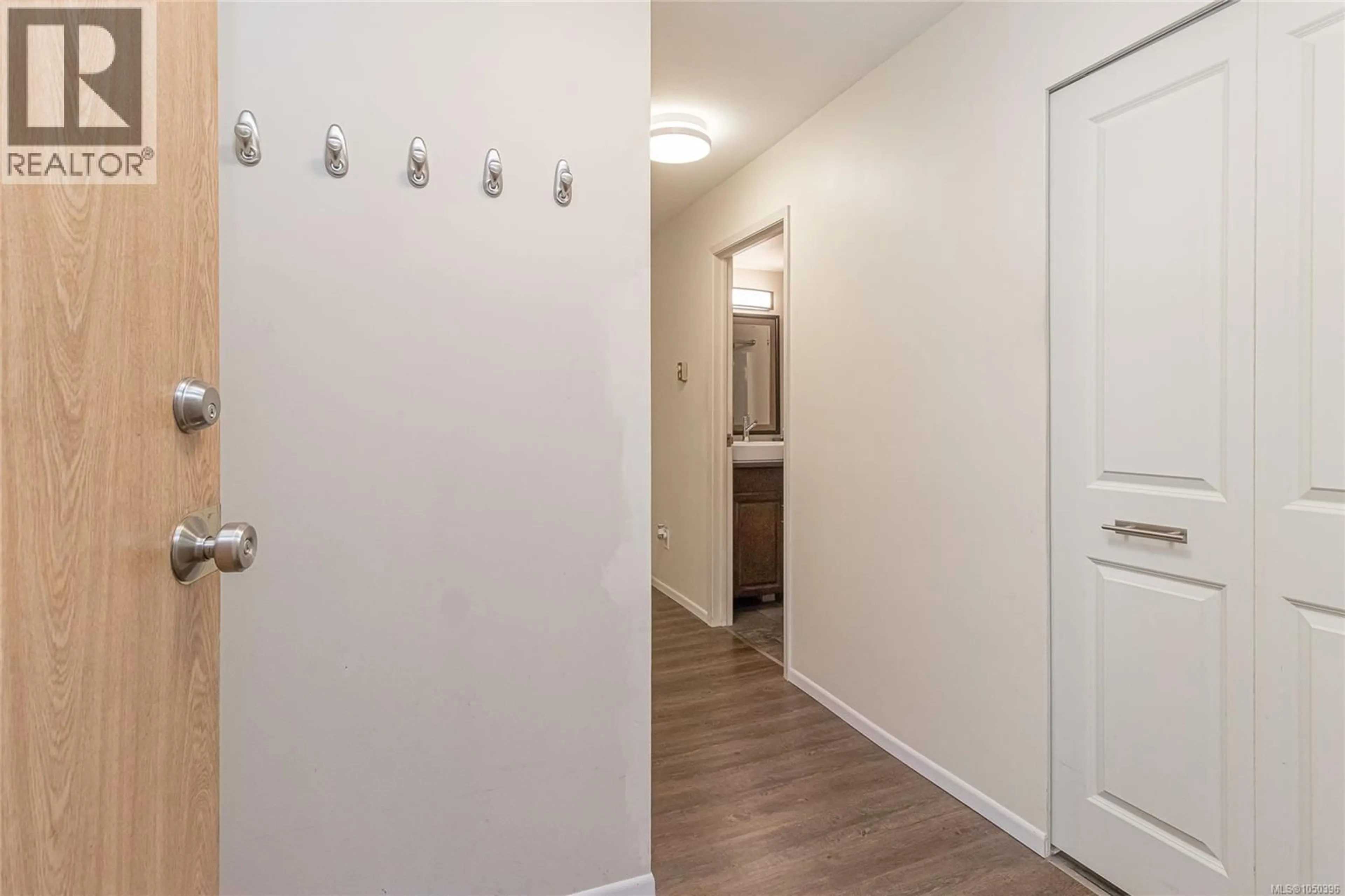 Indoor entryway for 209 - 3185 BARONS ROAD, Nanaimo British Columbia V9T5T3