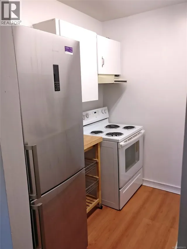 111 - 900 TOLMIE AVENUE, Victoria 3