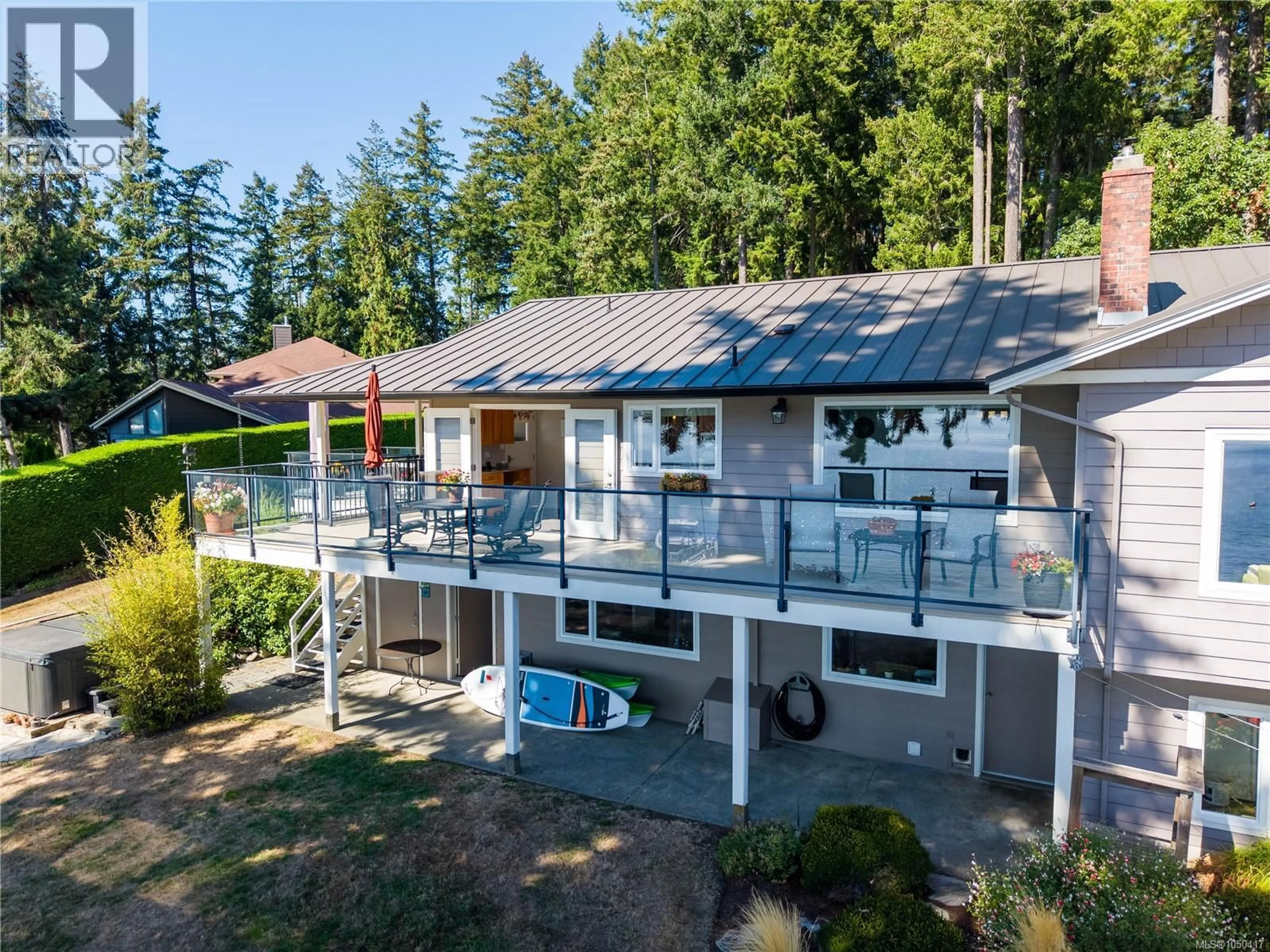 A pic from outside/outdoor area/front of a property/back of a property/a pic from drone, water/lake/river/ocean view for 3838 FEARN WAY, Ladysmith British Columbia V9G1K7