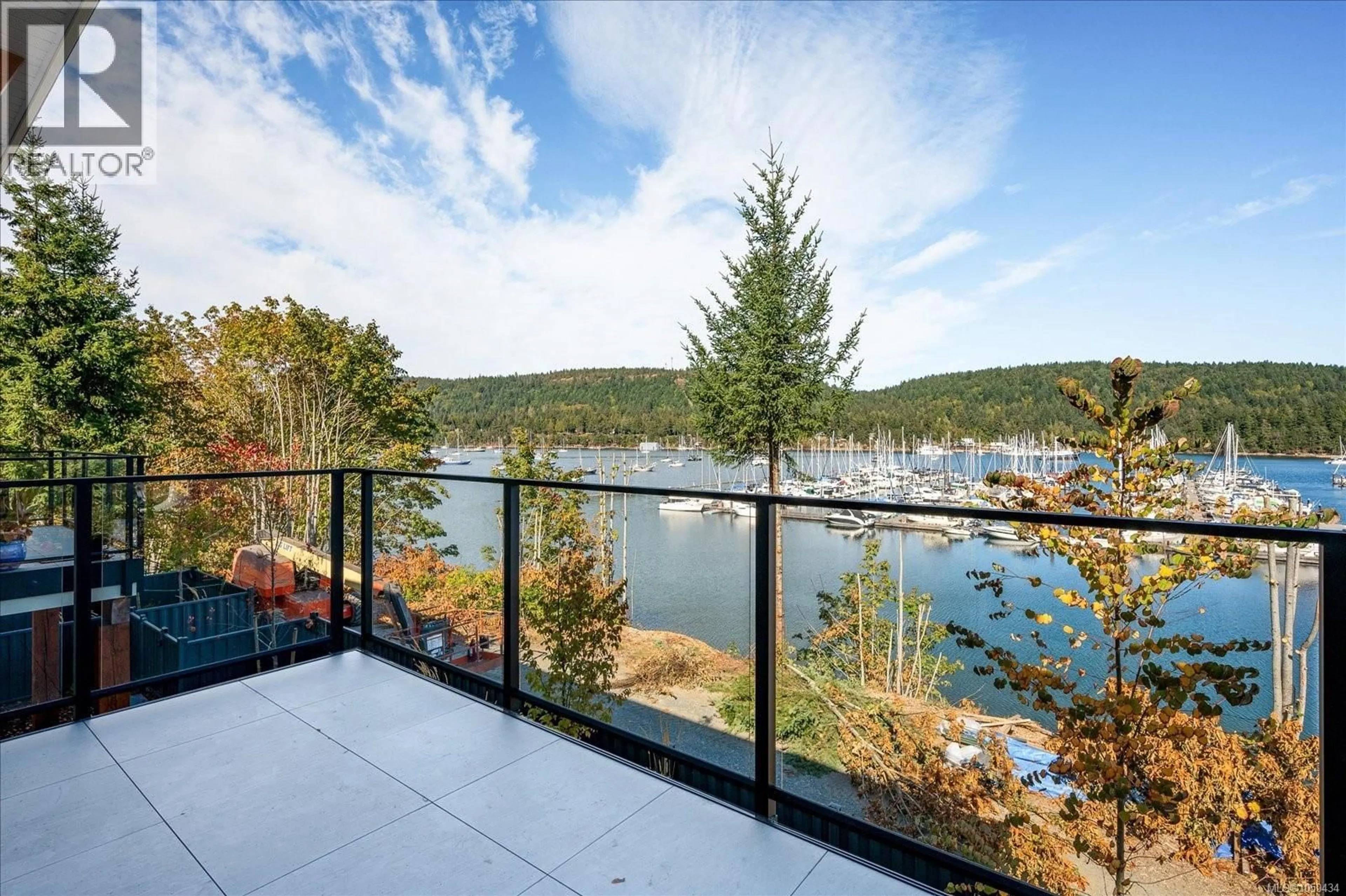 Patio, water/lake/river/ocean view for 7 - 152 MARINA VIEW DRIVE, Ladysmith British Columbia V9G1K4