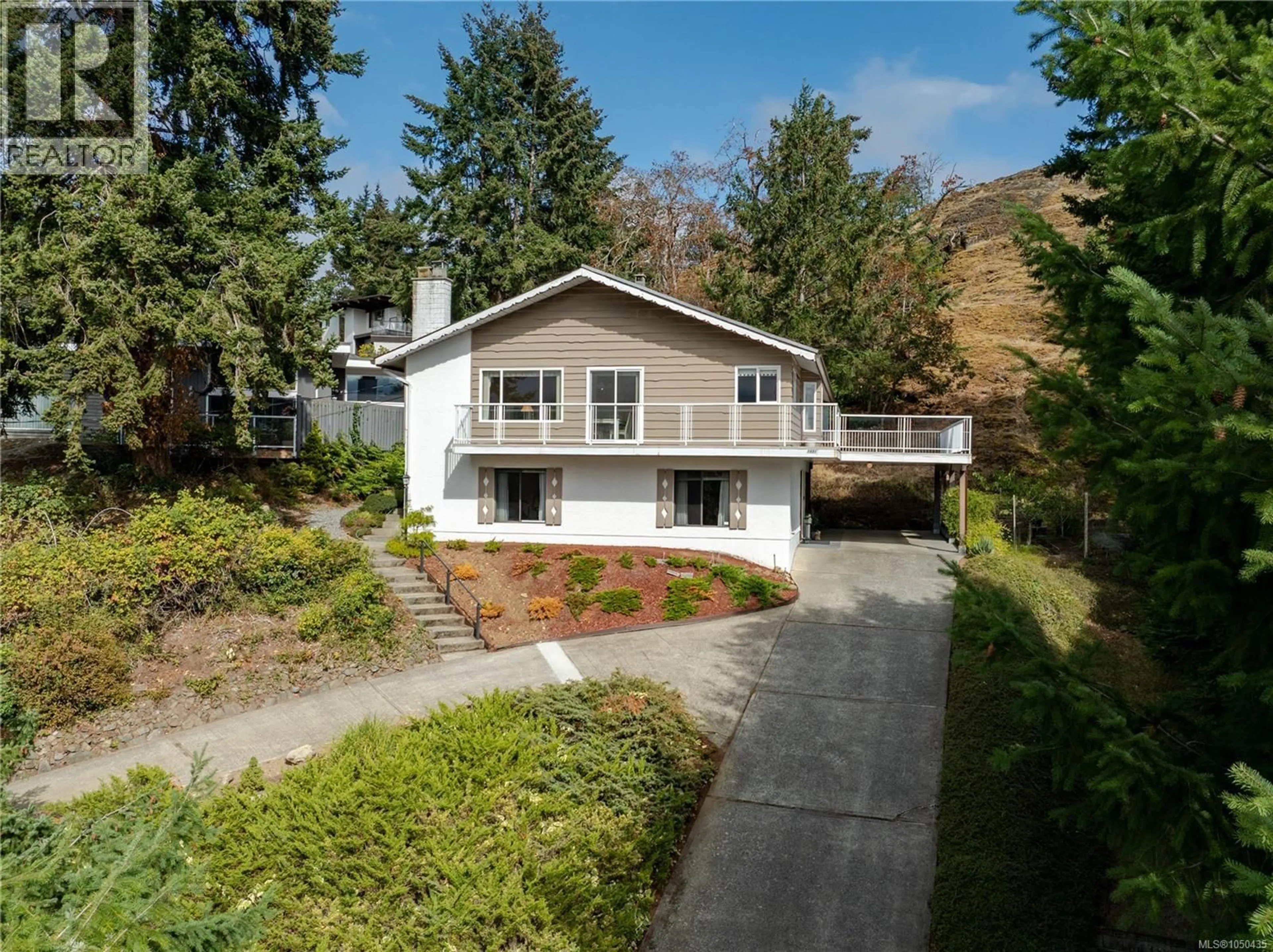 Home with vinyl exterior material, street for 1491 SHERWOOD DRIVE, Nanaimo British Columbia V9T1G8