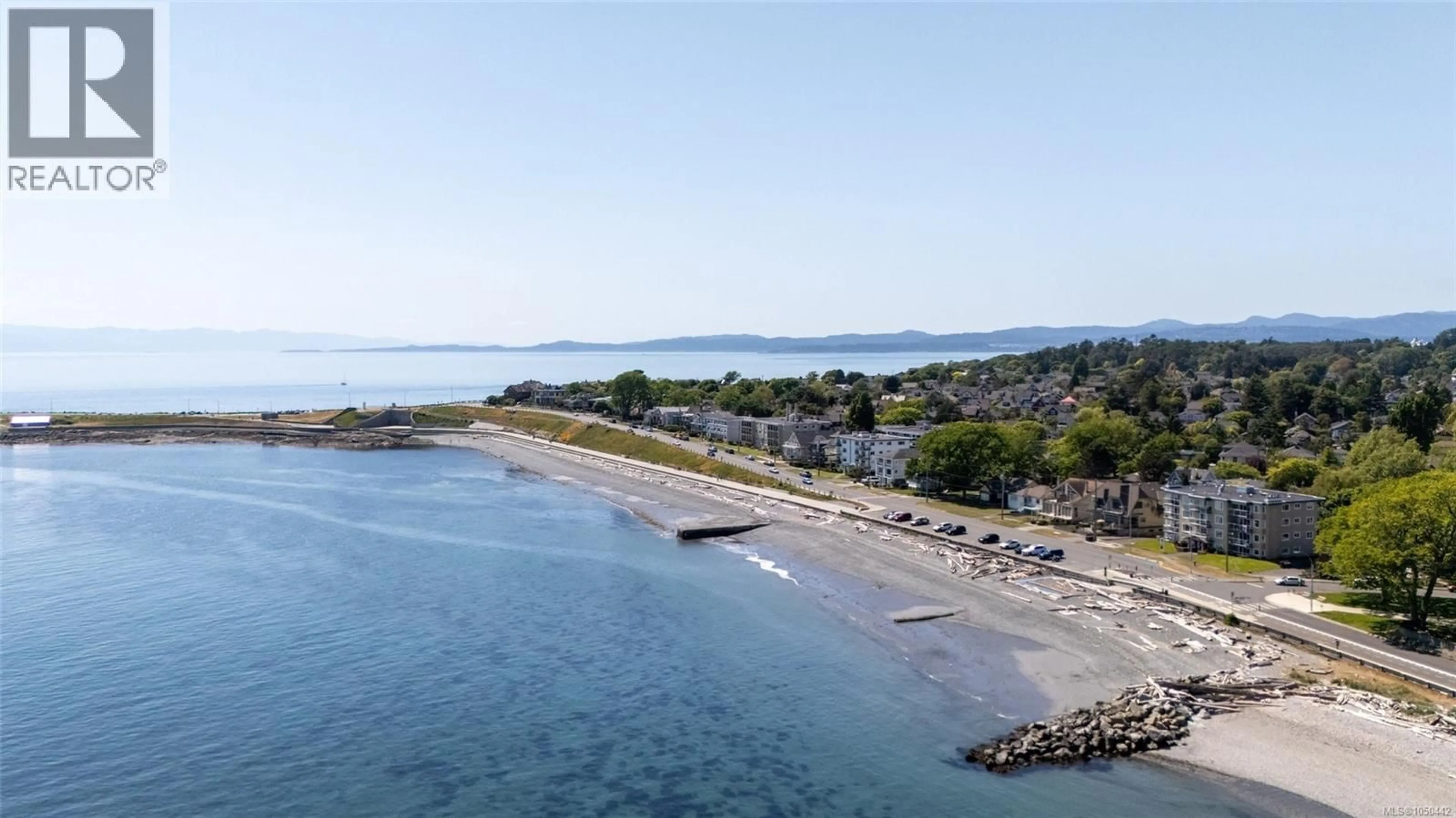 A pic from outside/outdoor area/front of a property/back of a property/a pic from drone, water/lake/river/ocean view for 103 - 1540 DALLAS ROAD, Victoria British Columbia V8S1A3