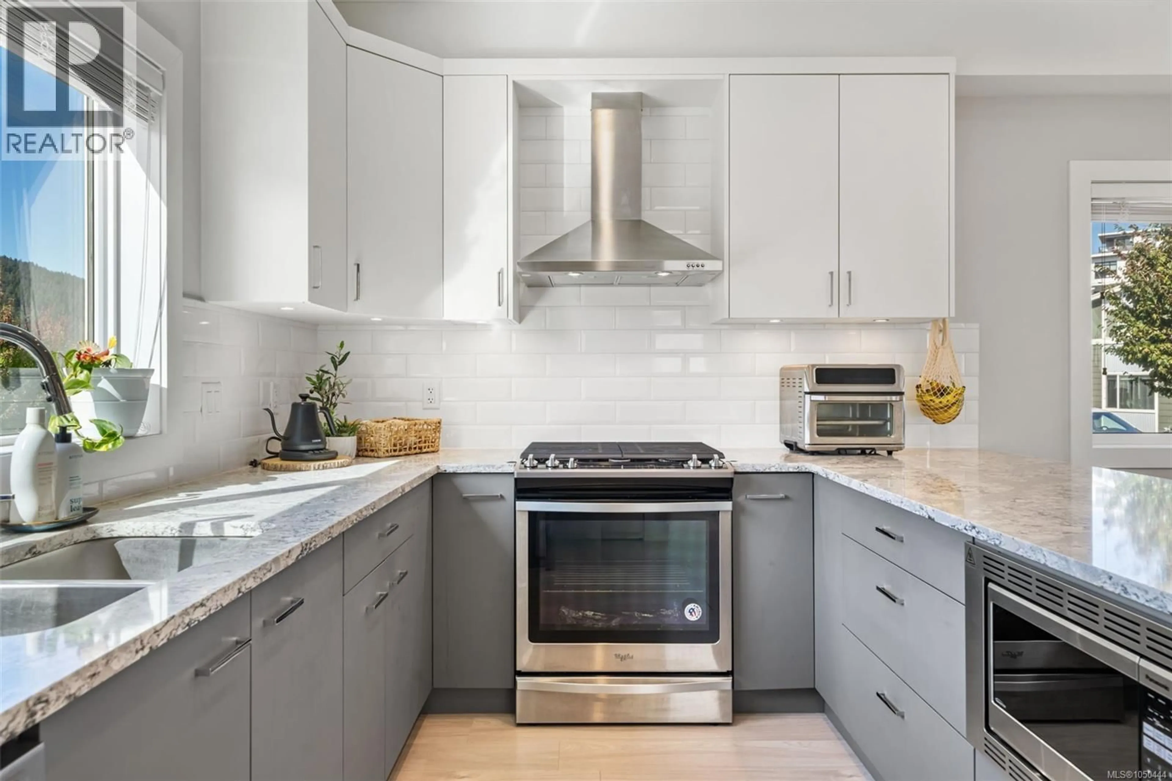 Contemporary kitchen, ceramic/tile floor for 2728 CELESTIAL COURT, Langford British Columbia V9B3R6