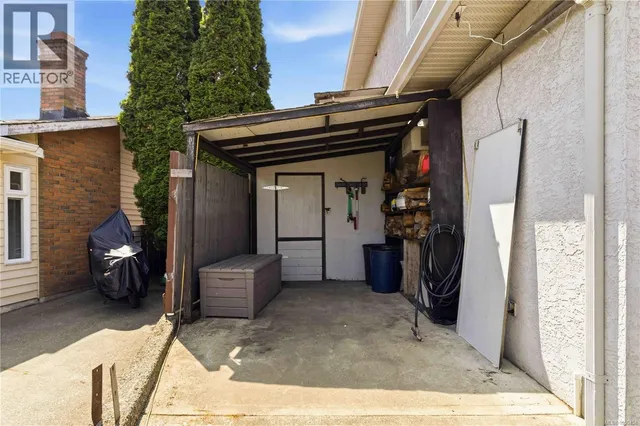 687 DAYMEER PLACE, Langford 5