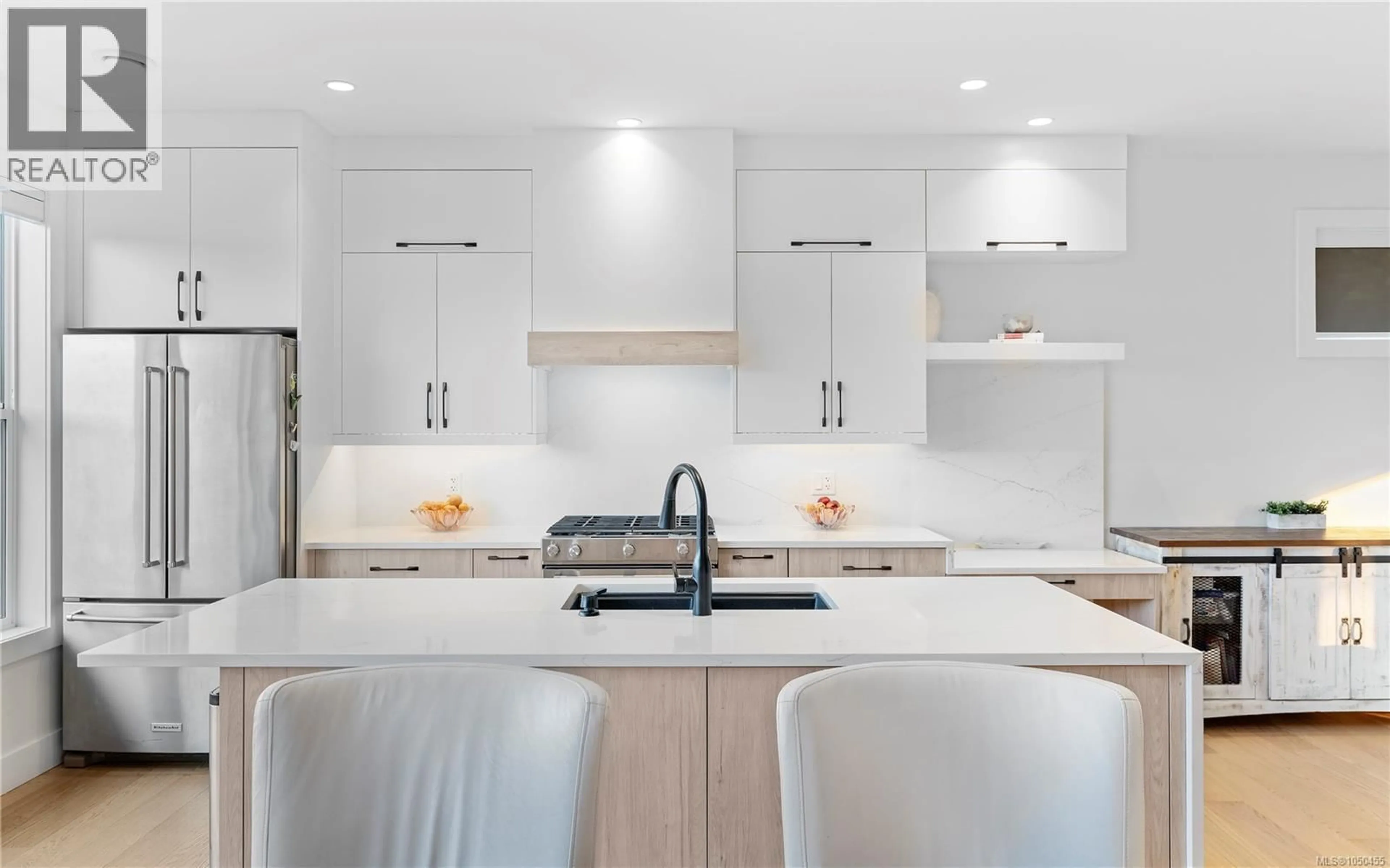 Contemporary kitchen, ceramic/tile floor for 903 GREYSTONE PLACE, Langford British Columbia V9C3X2