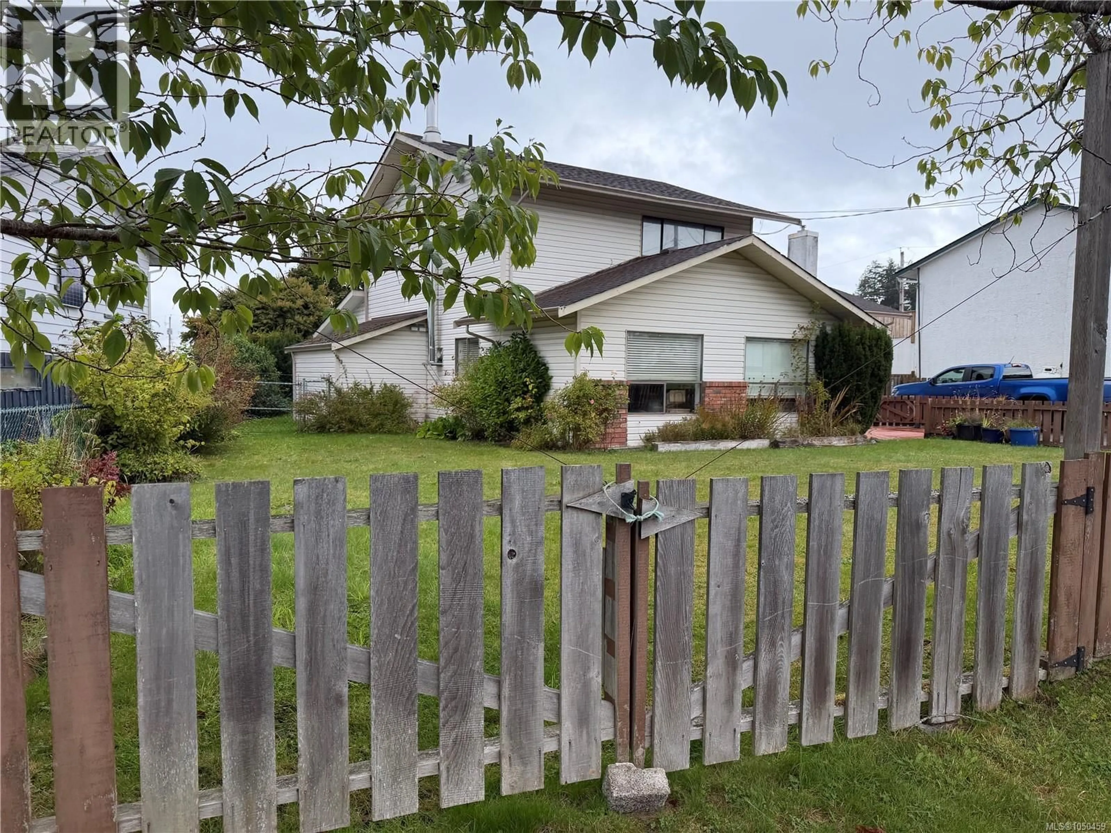 A pic from outside/outdoor area/front of a property/back of a property/a pic from drone, street for 2680 KINGCOME PLACE, Port McNeill British Columbia V0N2R0
