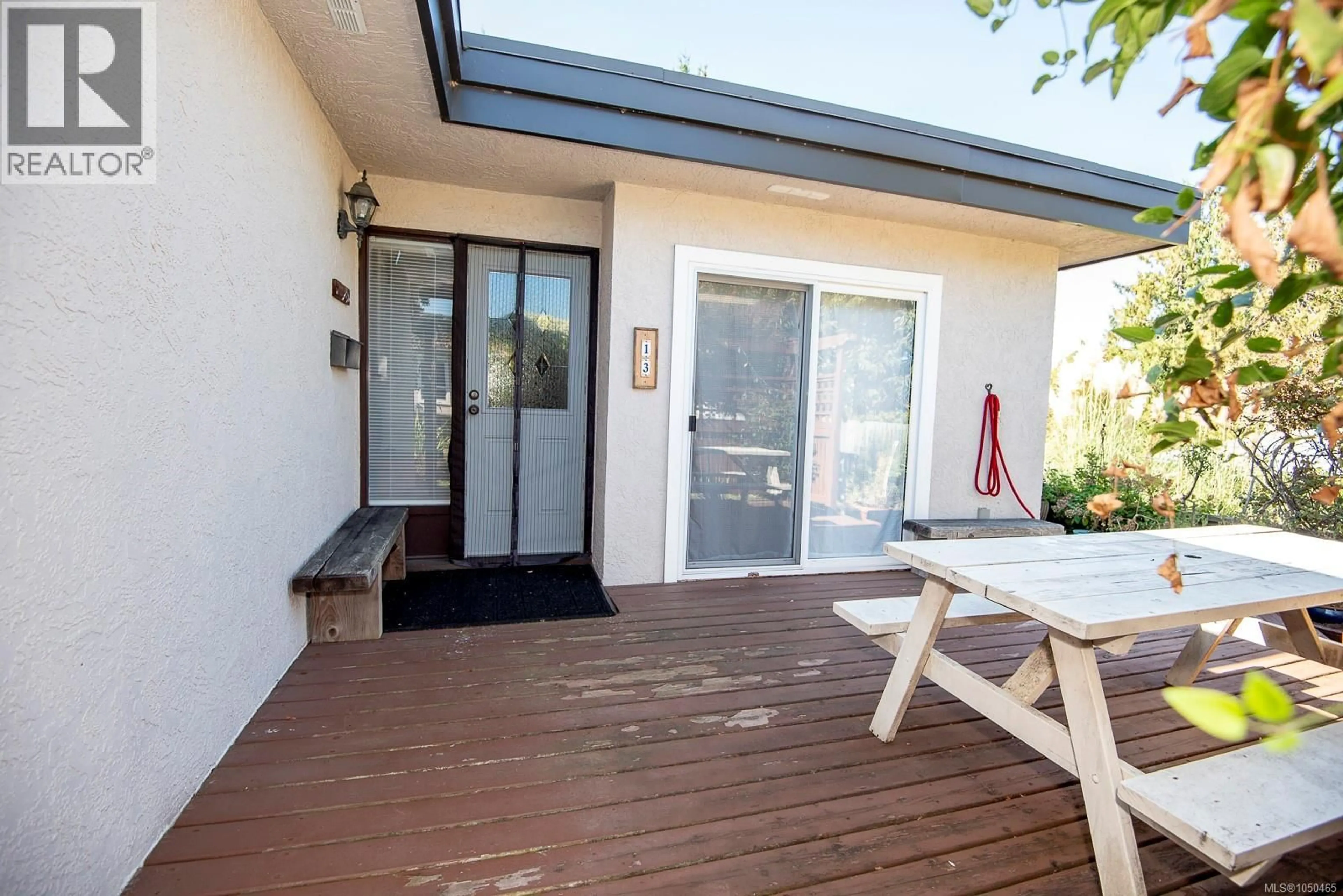 Patio, street for 13 - 3060 HARRIET ROAD, Saanich British Columbia V9A1T5